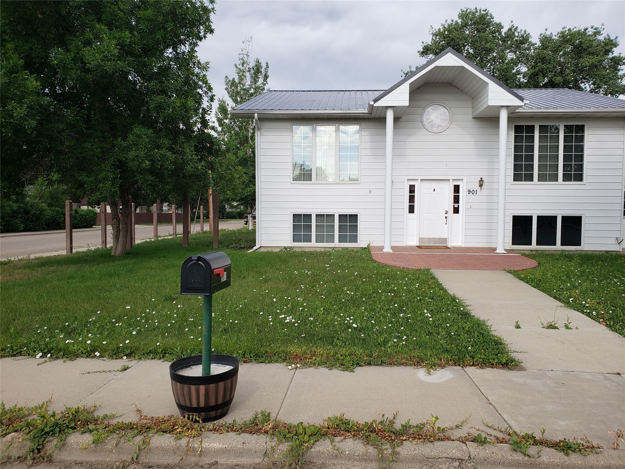 901 Teton Avenue Property Photo