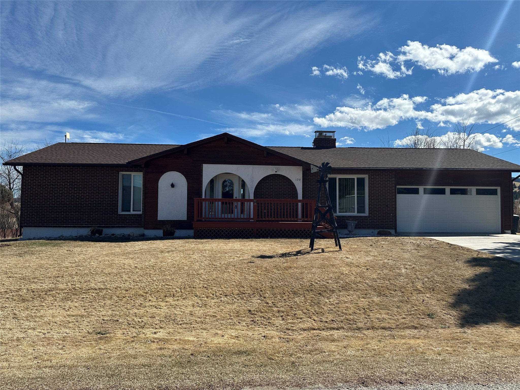 129 Shirley Way Property Photo