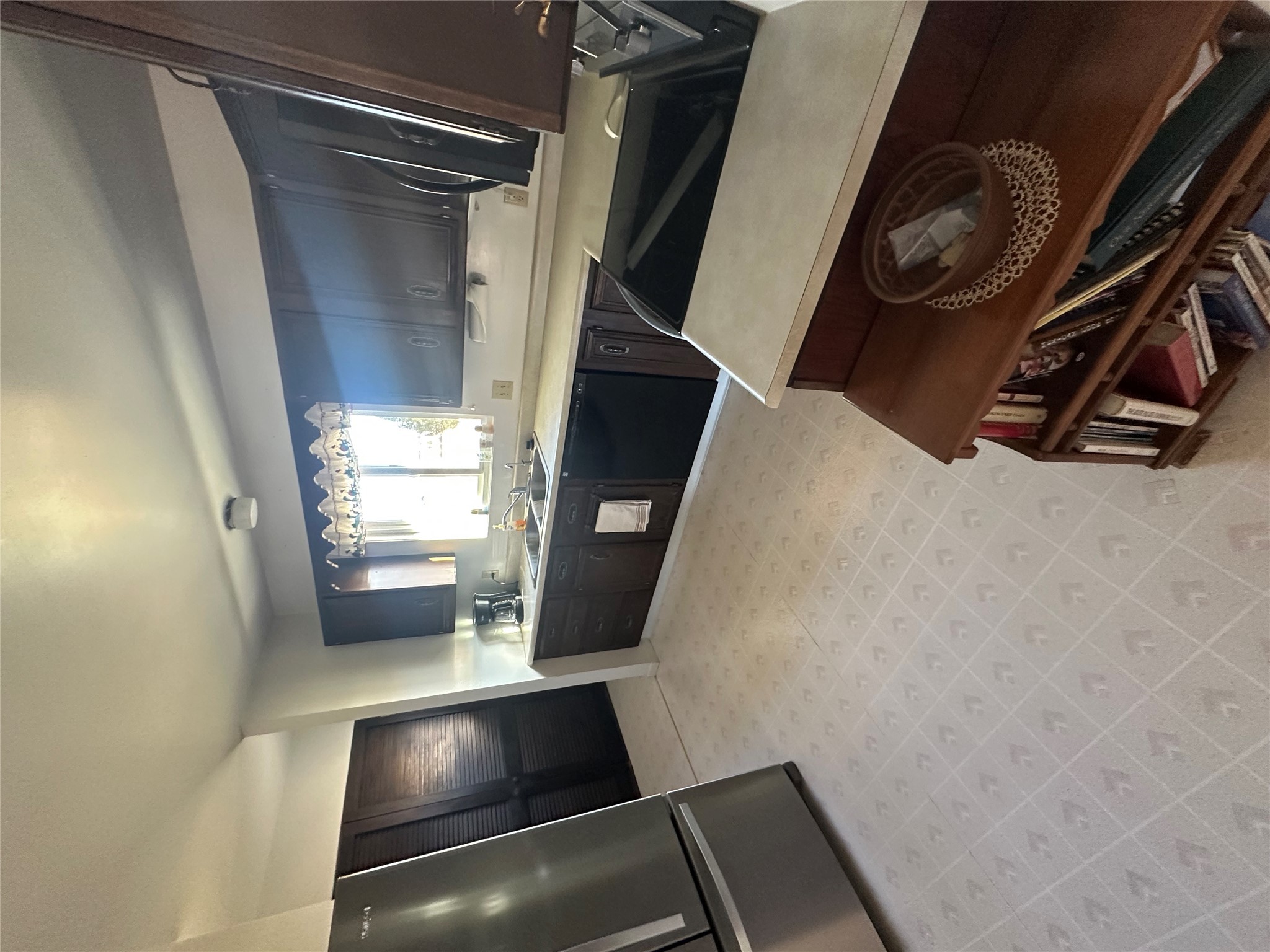 129 Shirley Way Property Photo 18