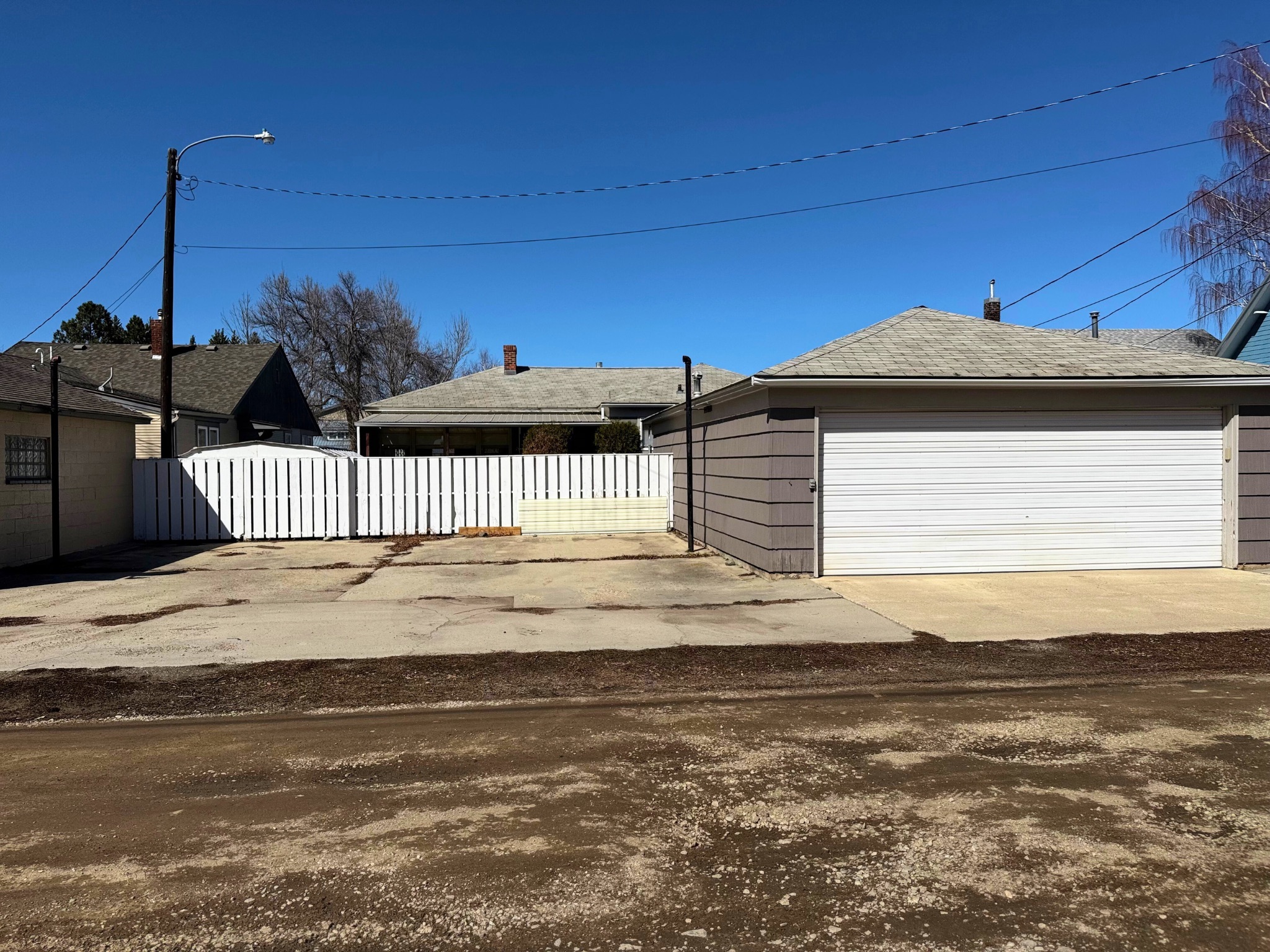 916 Missouri Avenue Property Photo 3