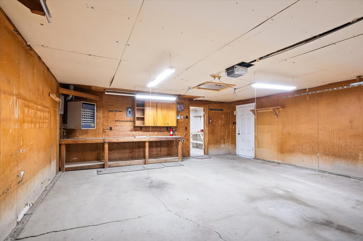 916 Missouri Avenue Property Photo 38