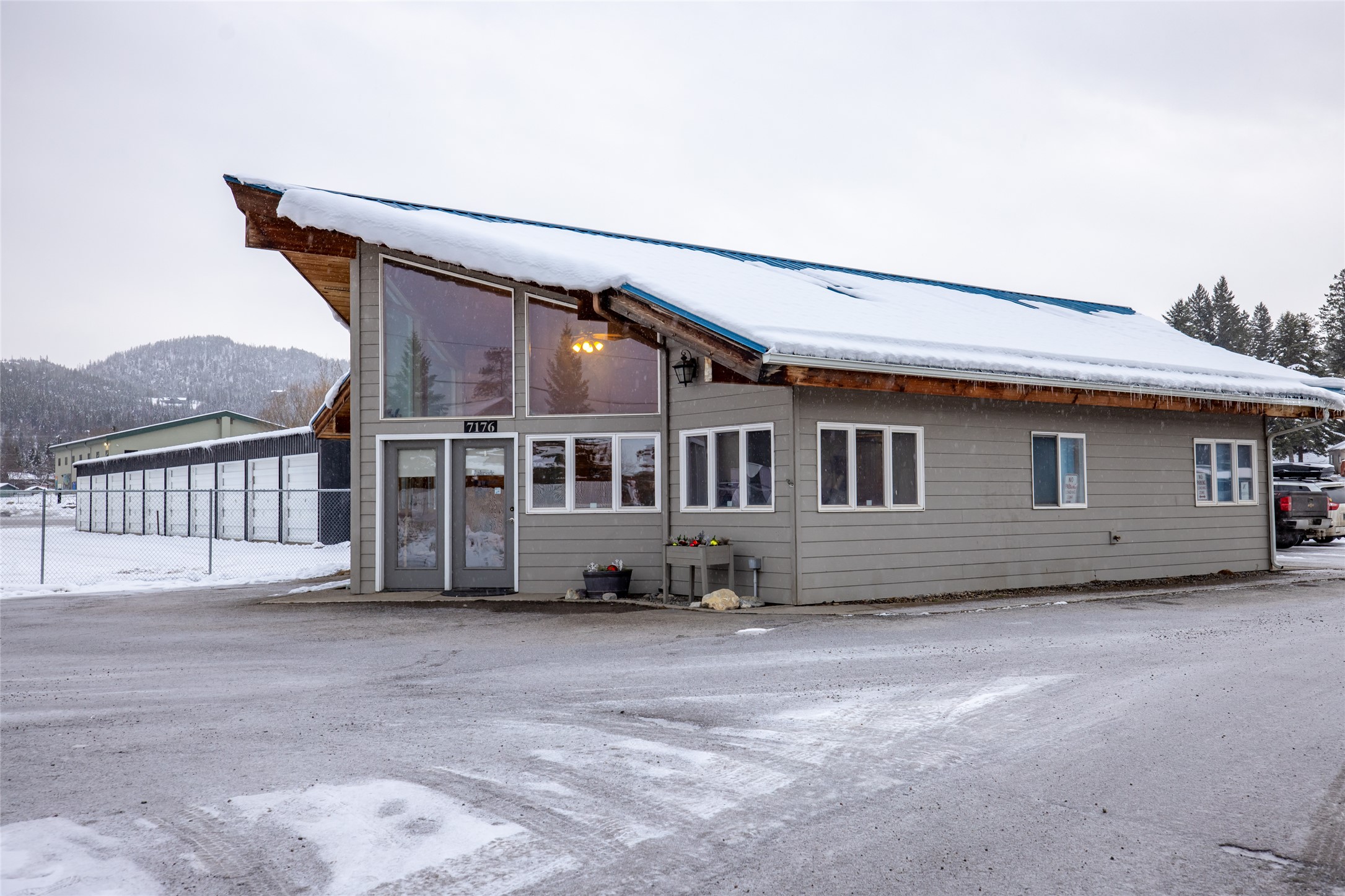 7176 Us Highway 93 S Property Photo 2