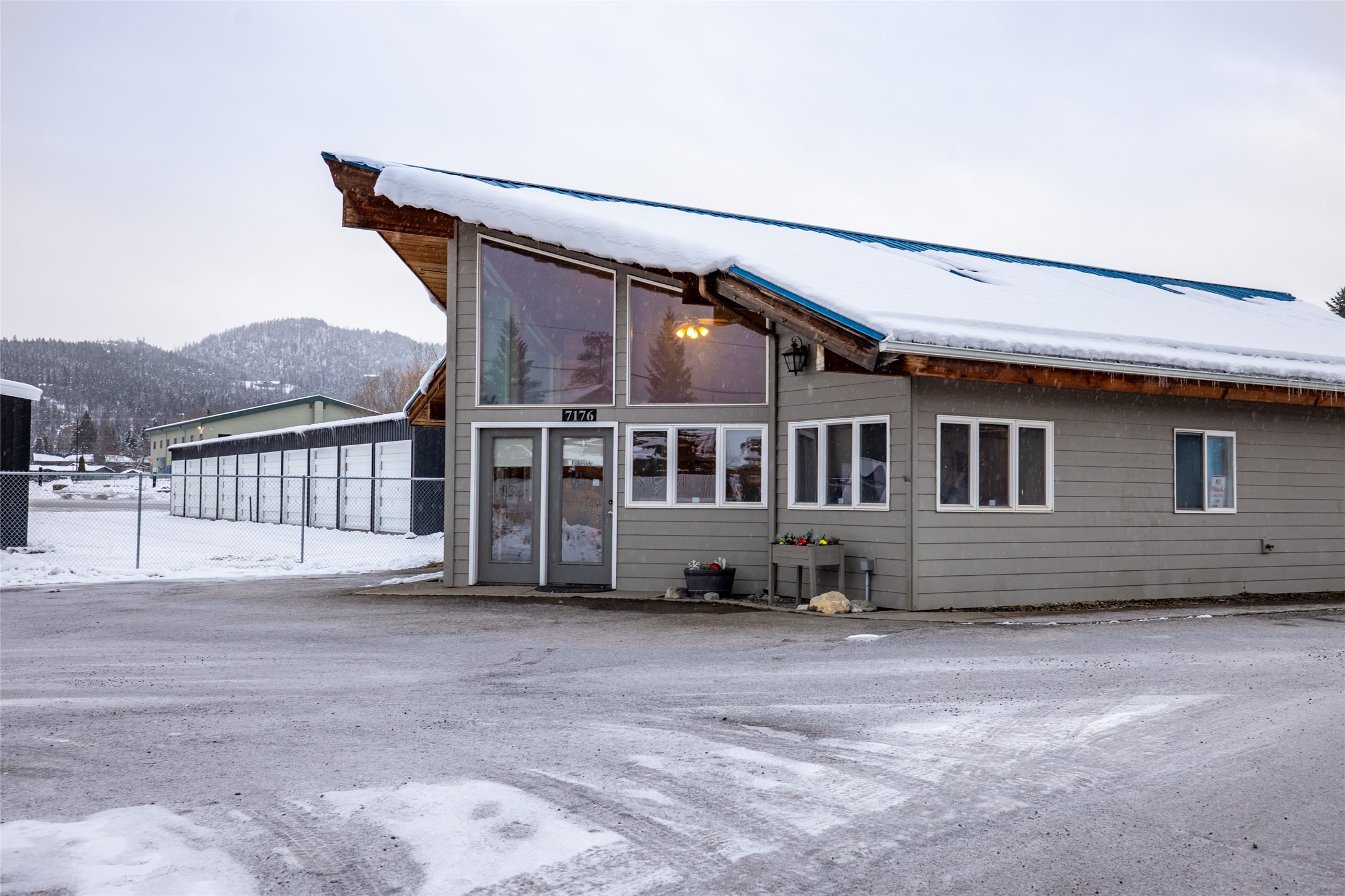 7176 Us Highway 93 S Property Photo 3
