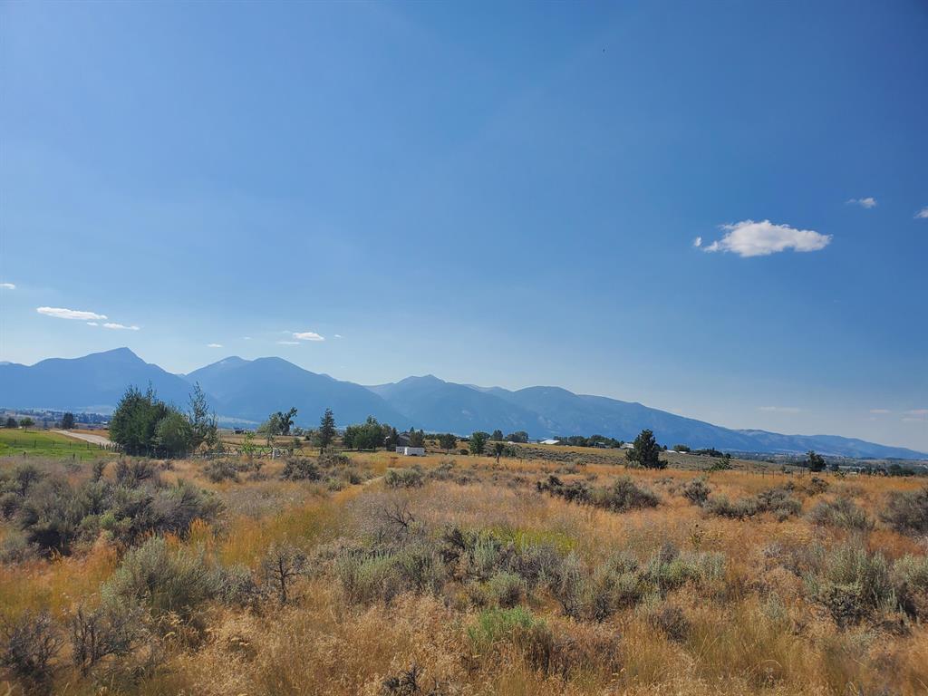 Nhn Sunnyside Cemetery Road Property Photo 3