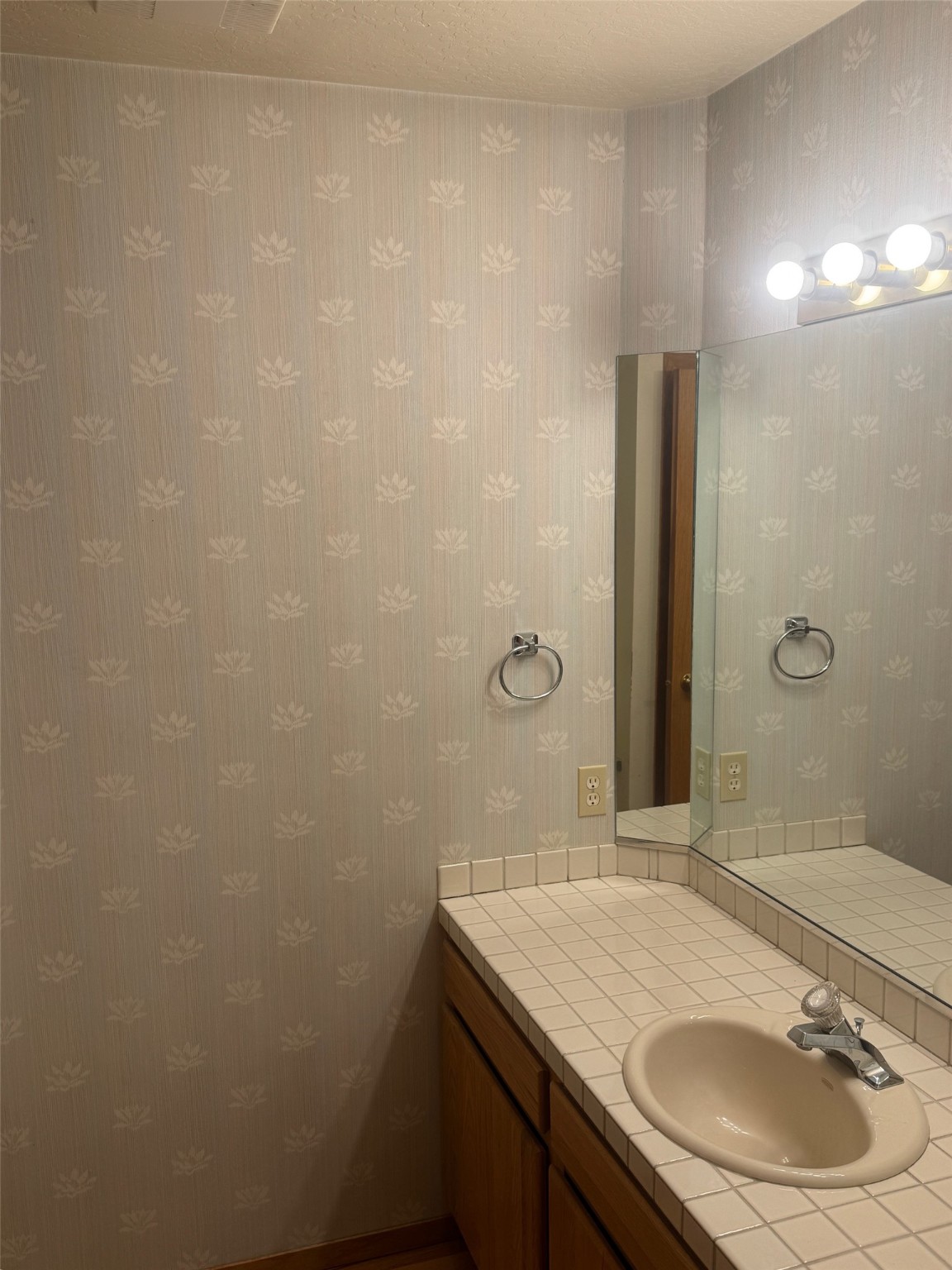108 River View Drive Property Photo 10
