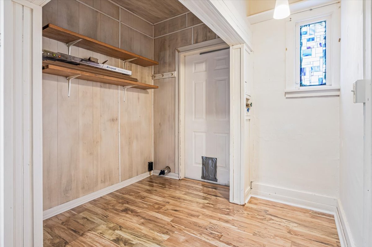 105 Fourth Street Property Photo 14