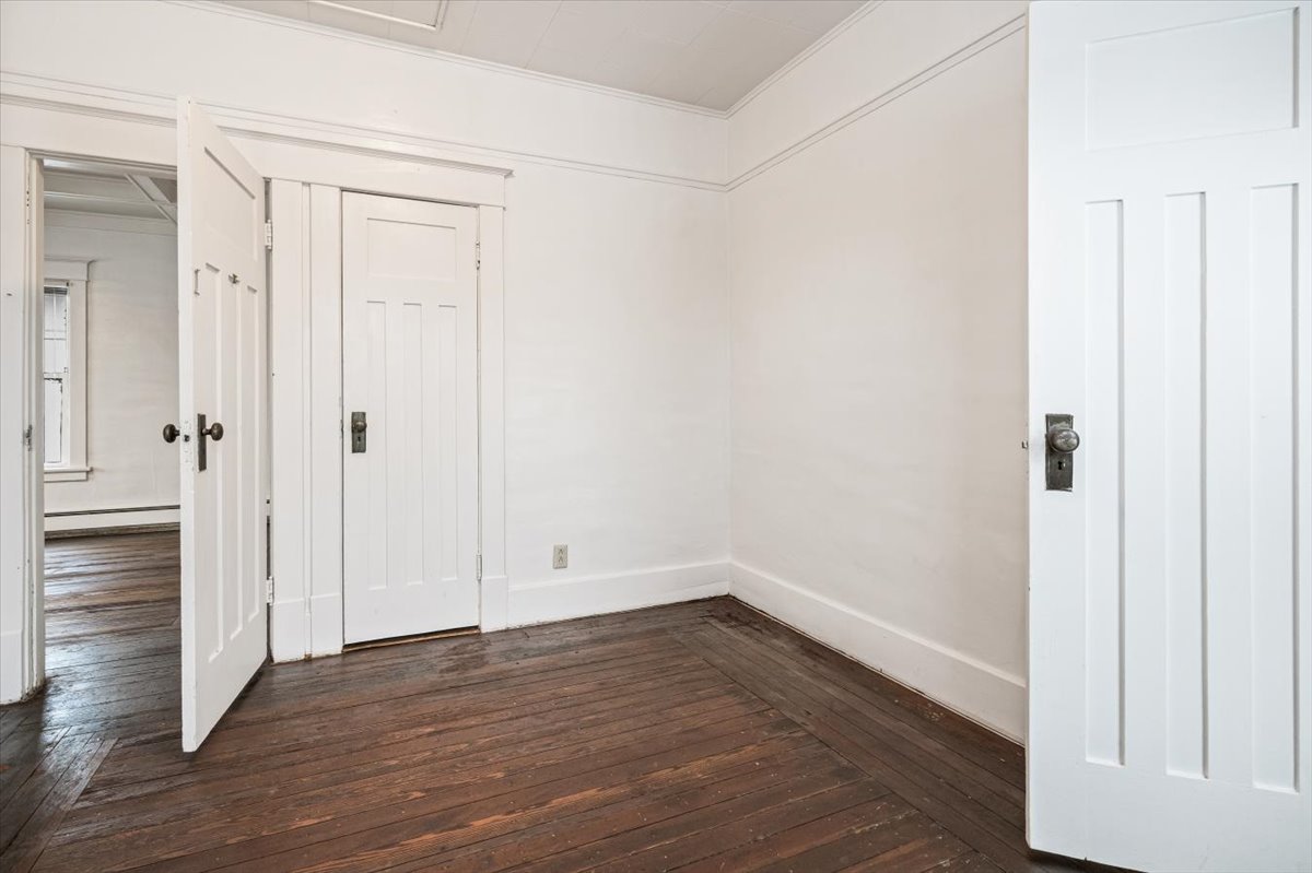 105 Fourth Street Property Photo 15