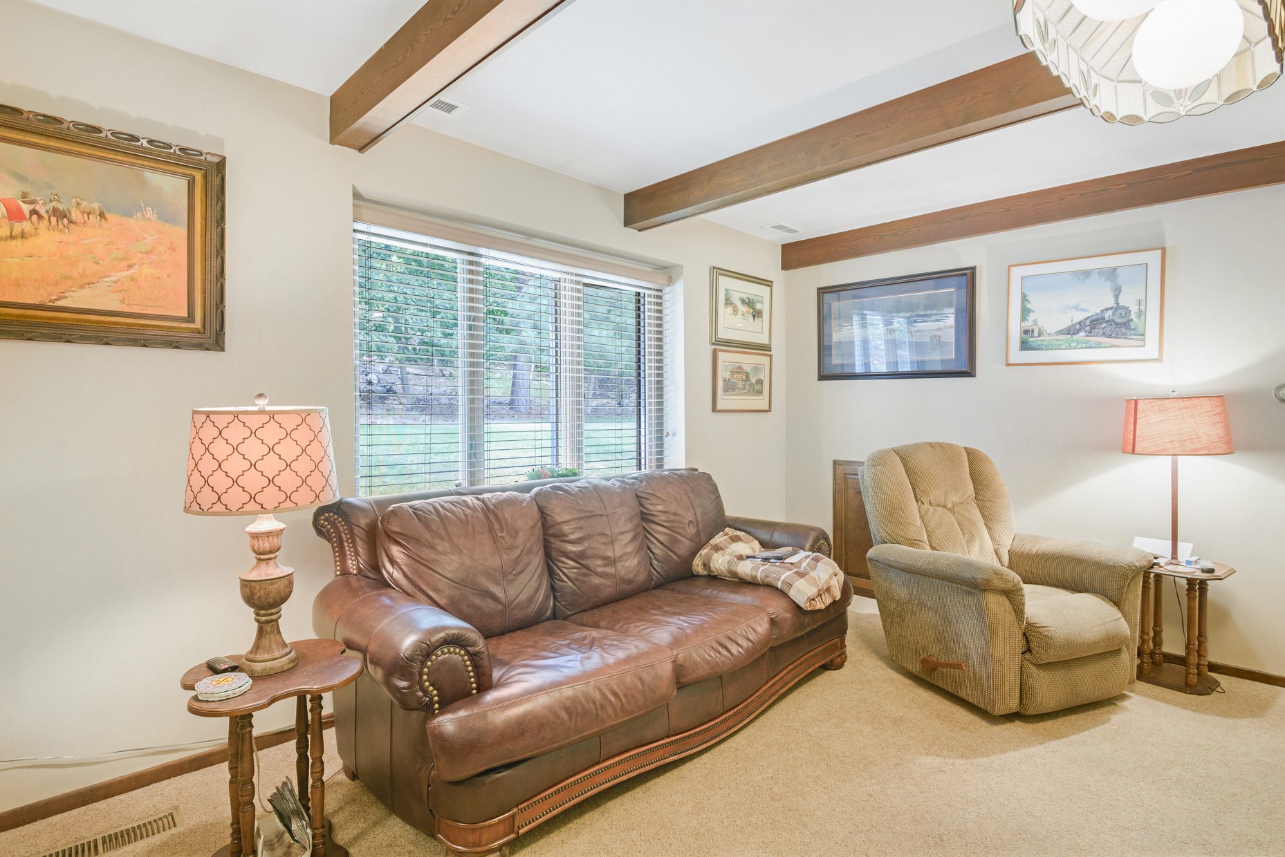 1616 Greenough Drive W Property Photo 6