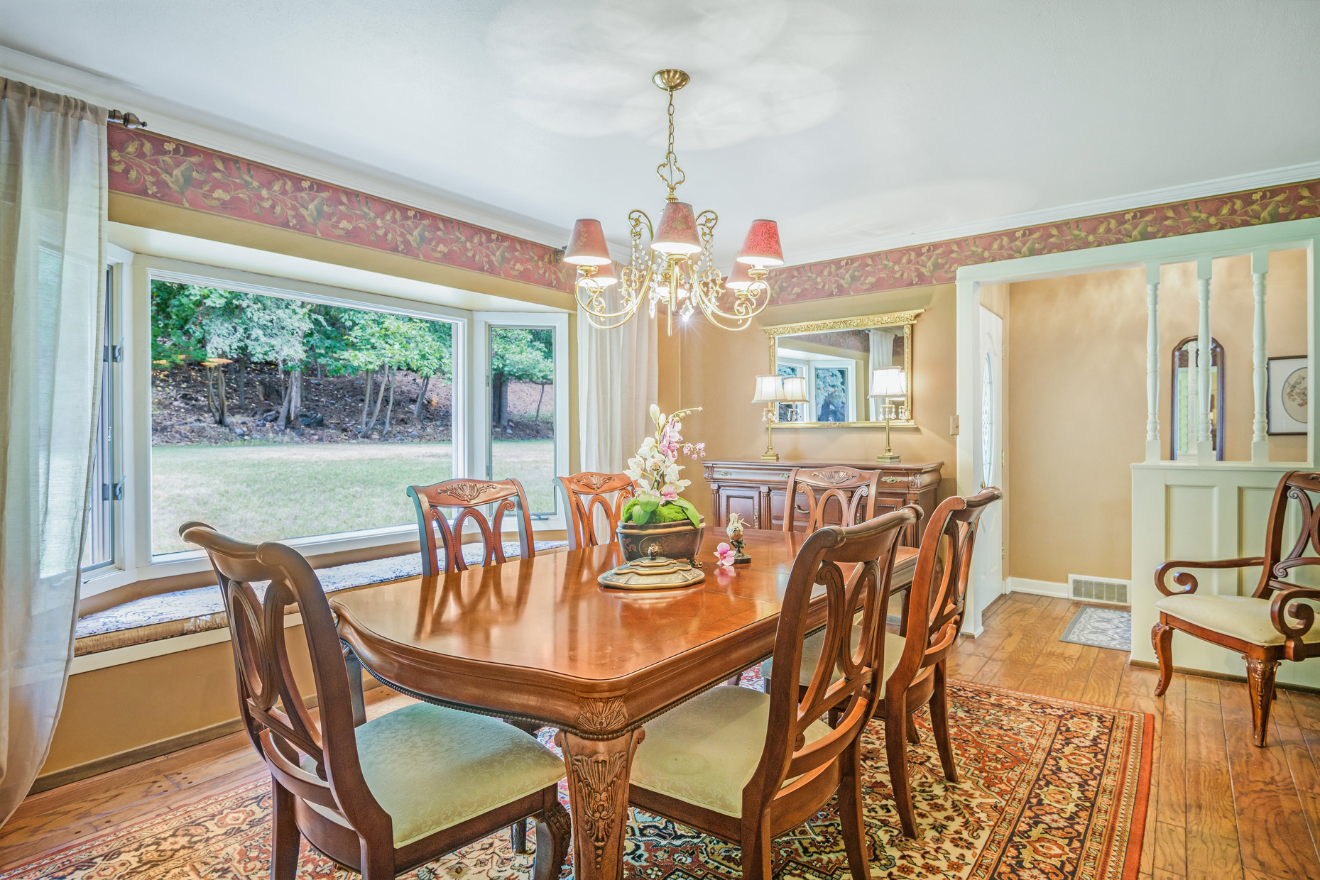 1616 Greenough Drive W Property Photo 20