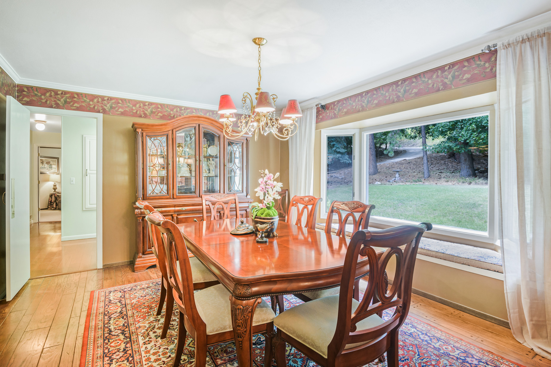1616 Greenough Drive W Property Photo 21