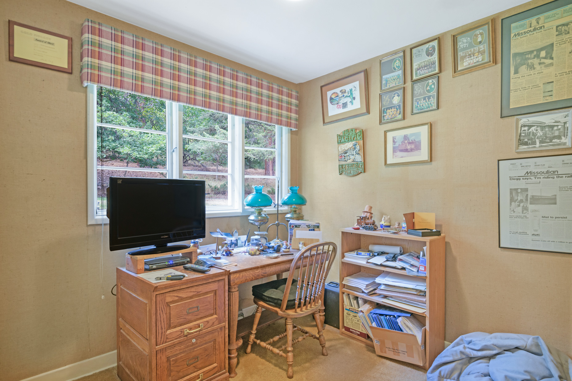 1616 Greenough Drive W Property Photo 30