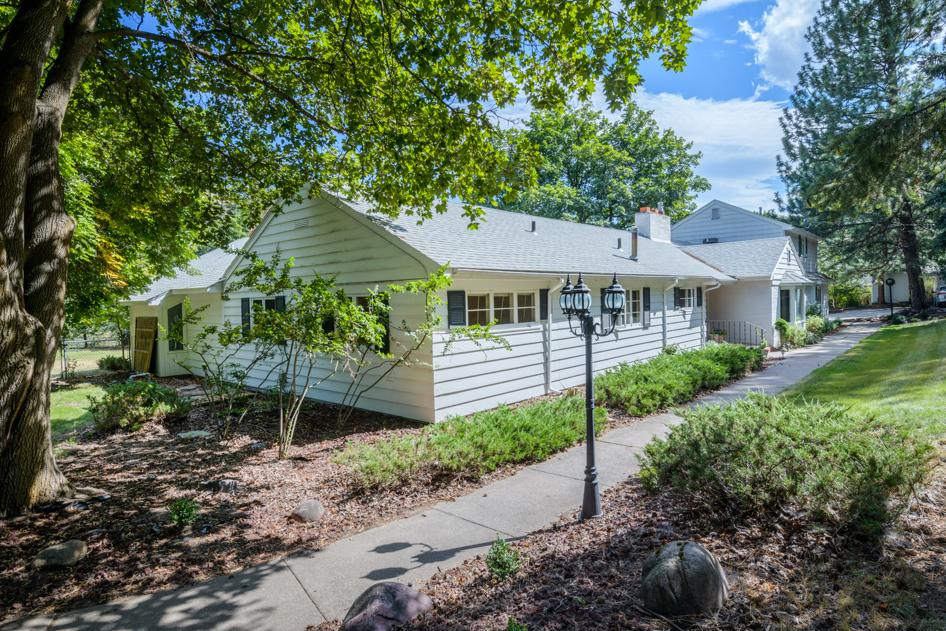 1616 Greenough Drive W Property Photo 46