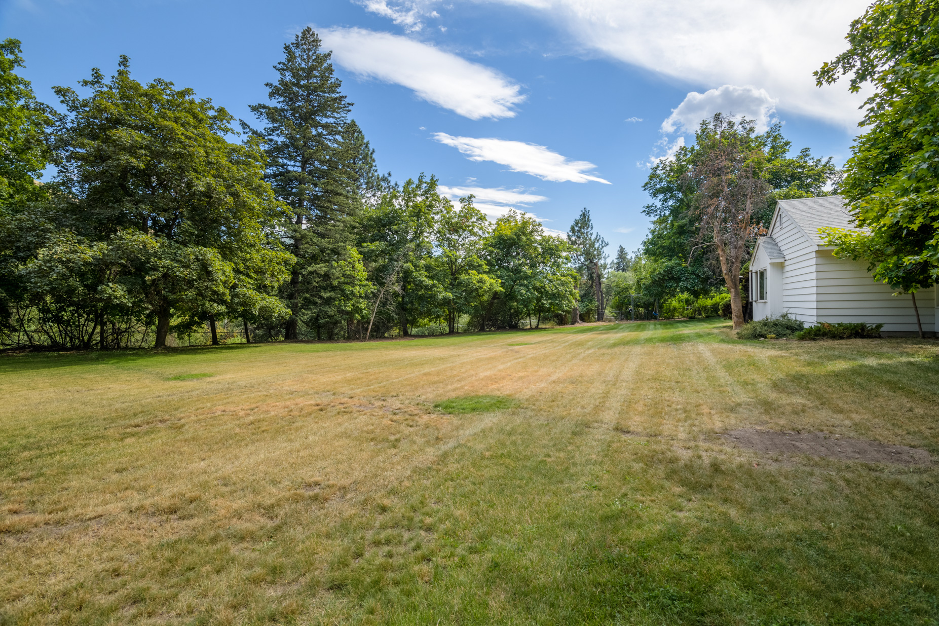 1616 Greenough Drive W Property Photo 50