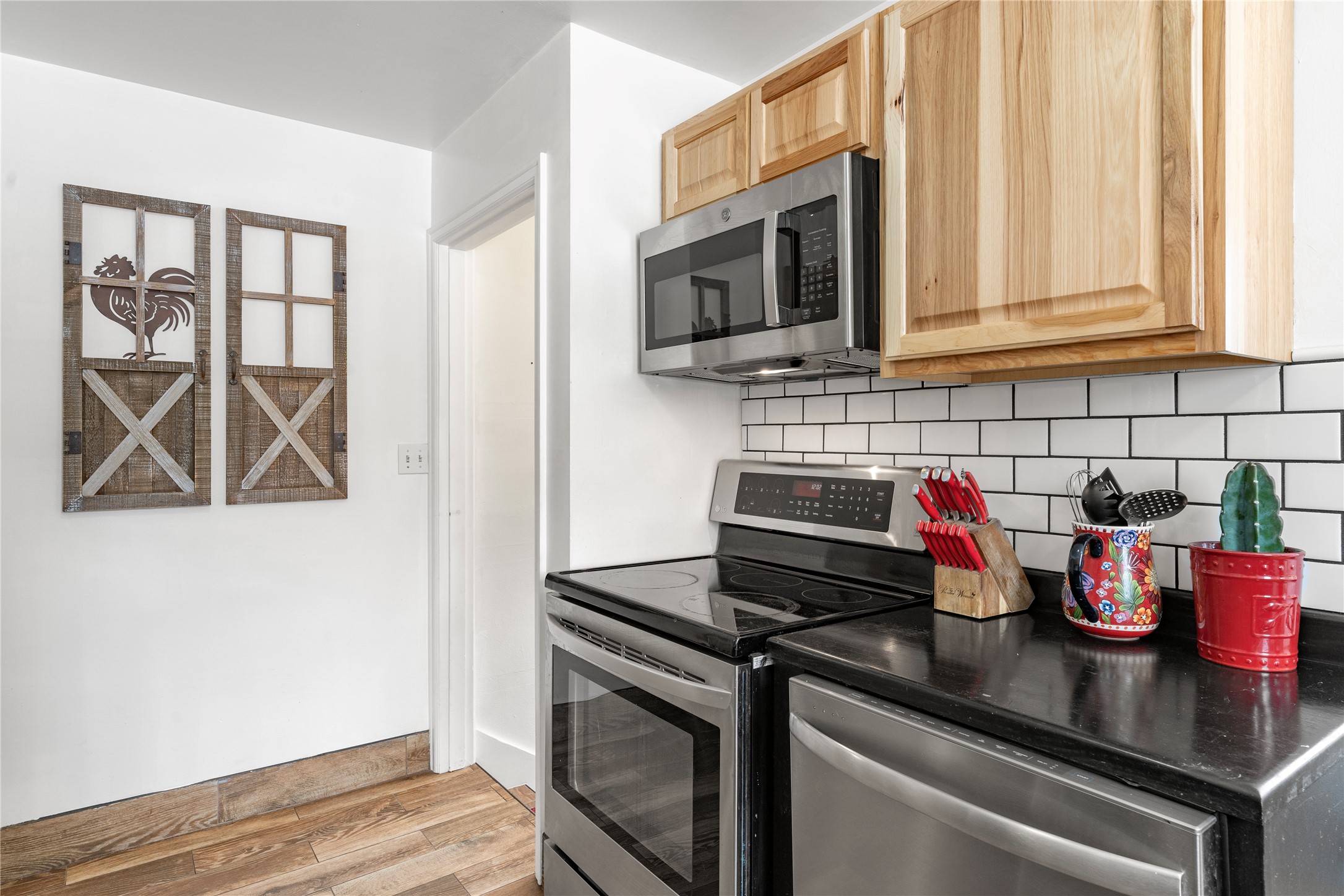 207 N Walnut Street Property Photo 5