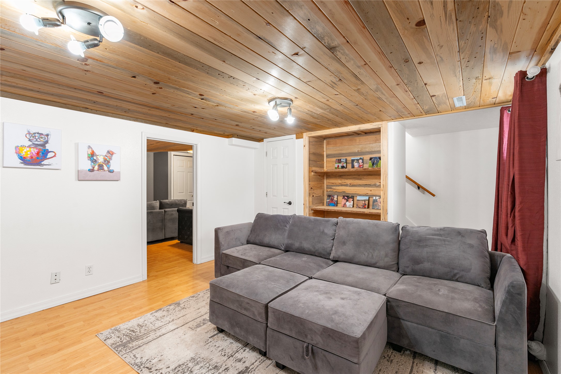 207 N Walnut Street Property Photo 25
