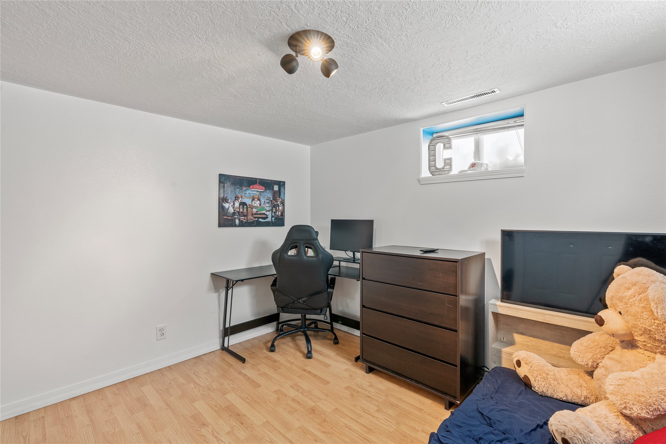 207 N Walnut Street Property Photo 32