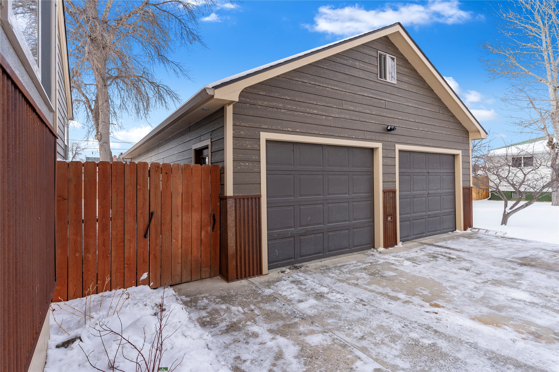 207 N Walnut Street Property Photo 49