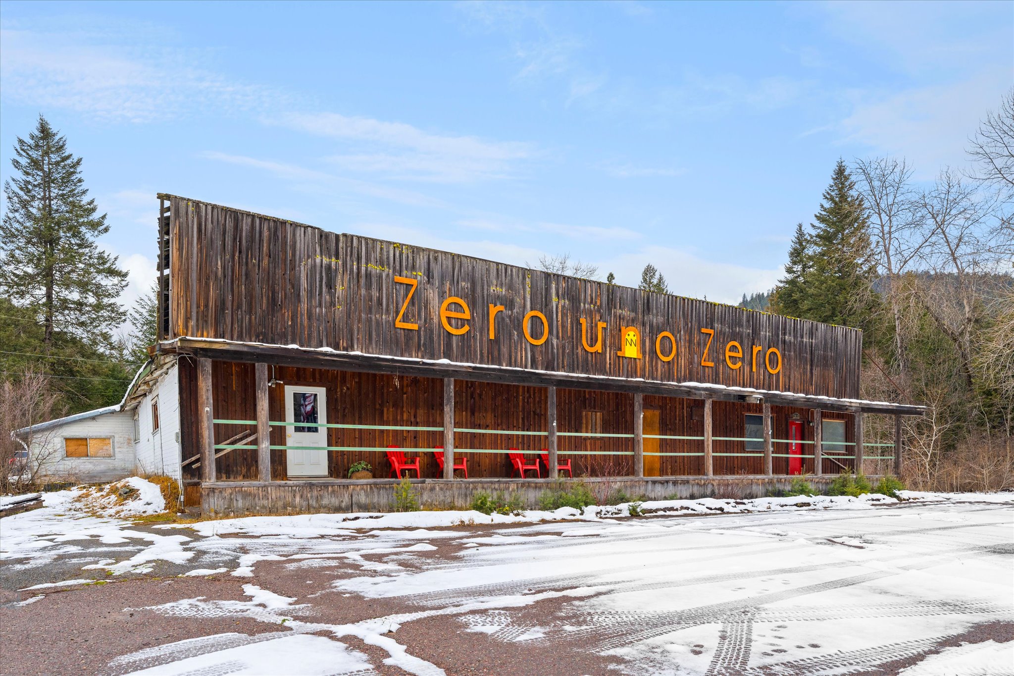 28132 Us Highway 2 Property Photo