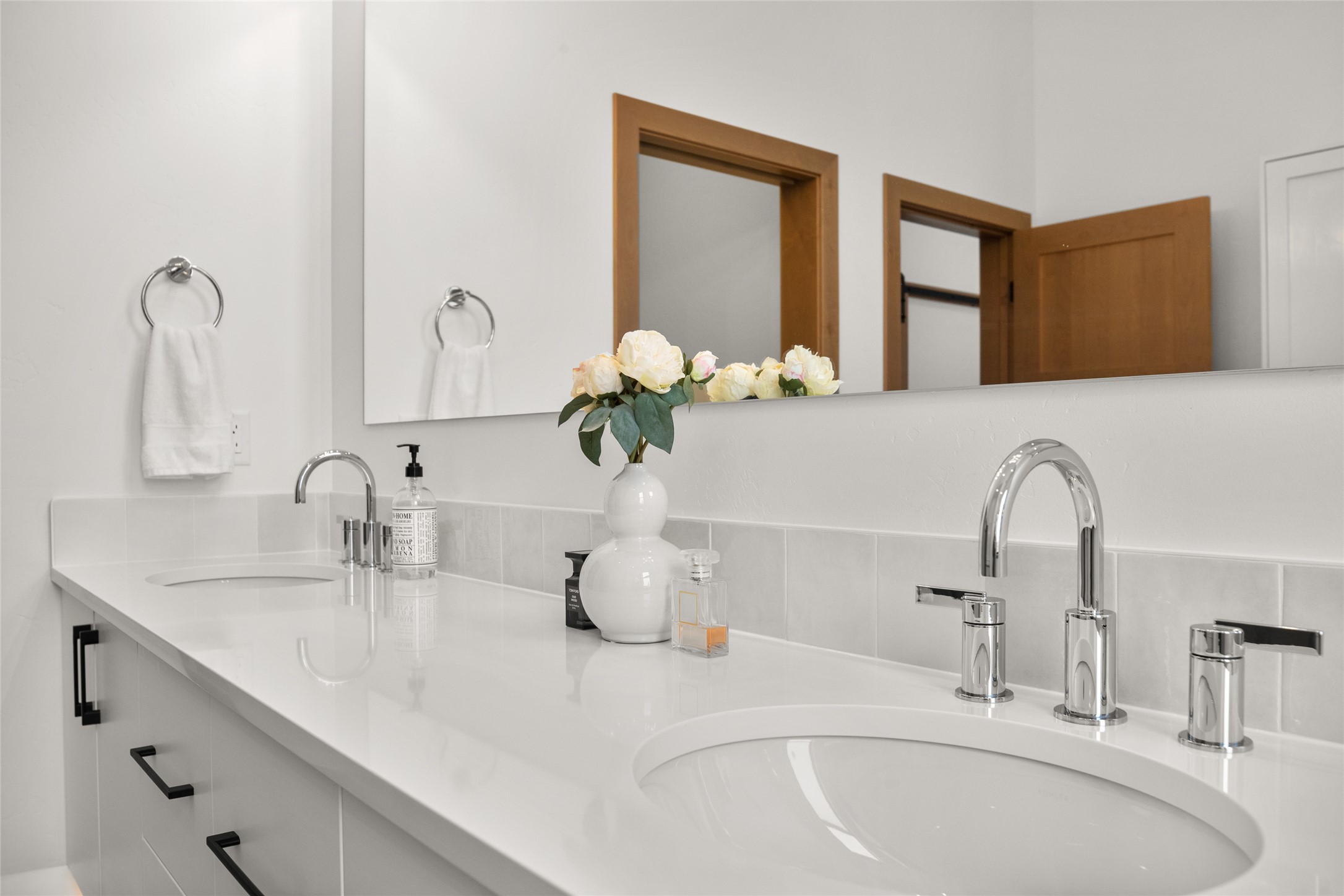 124 W Second Street B Property Photo 36