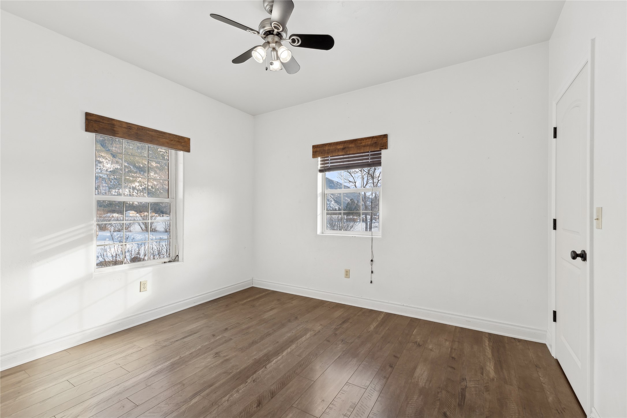 926 Jensen Road Property Photo 32