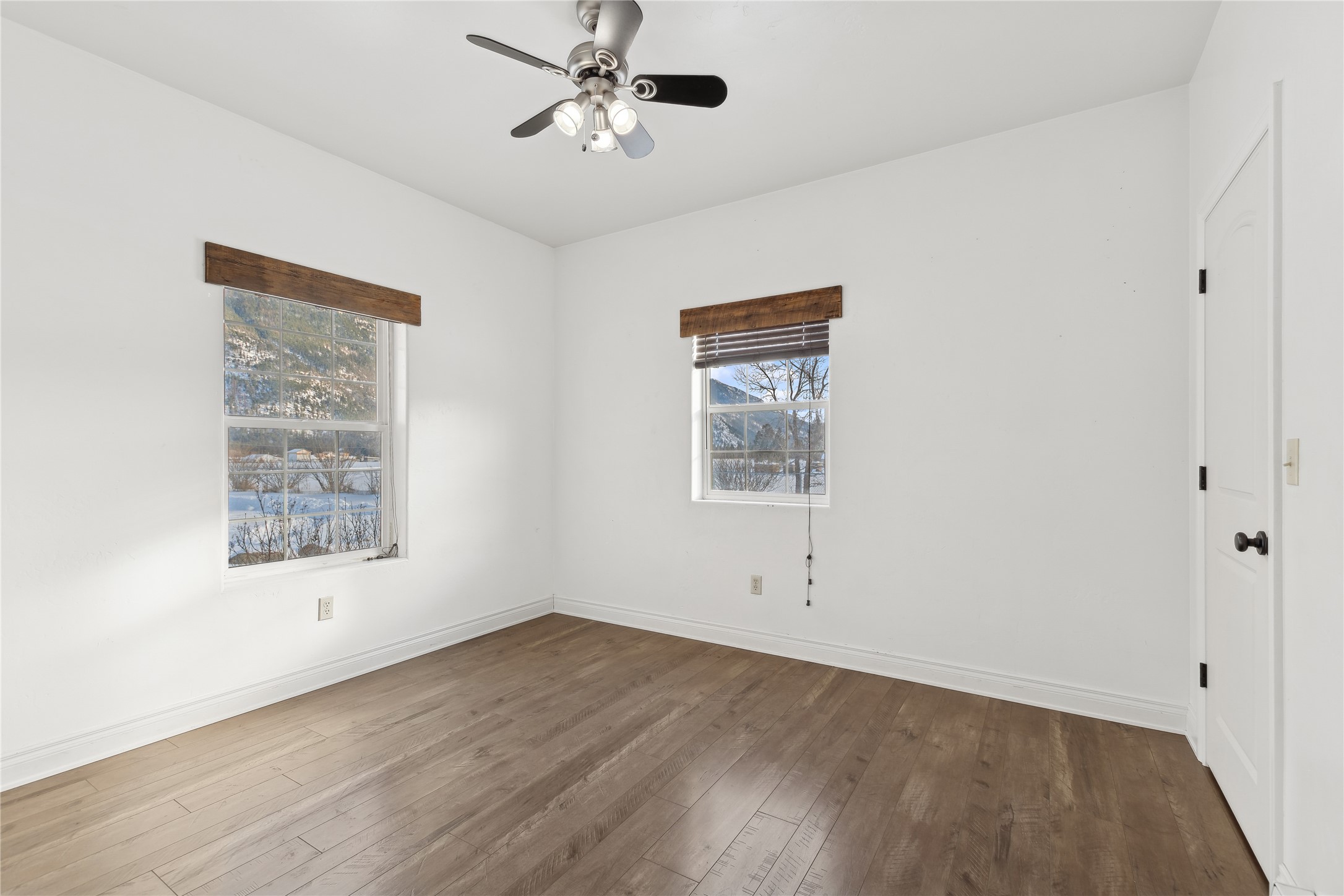 926 Jensen Road Property Photo 33