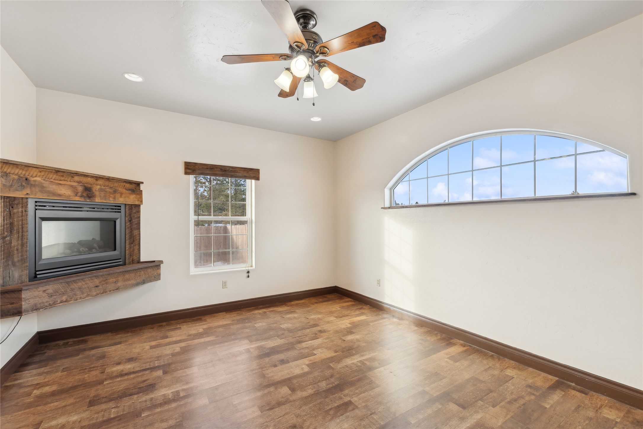 926 Jensen Road Property Photo 43