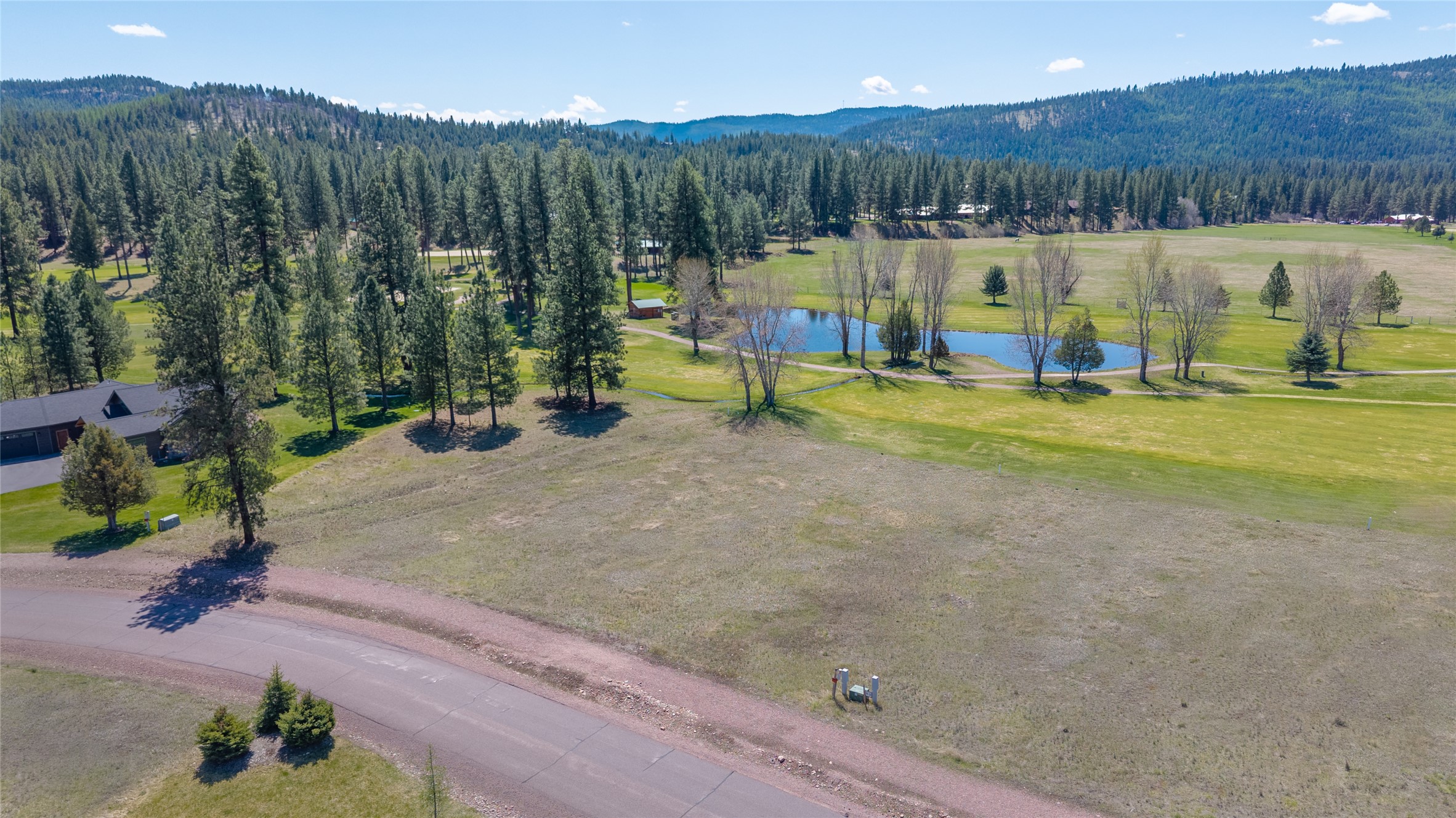 Nhn Golf View Drive Property Photo 2