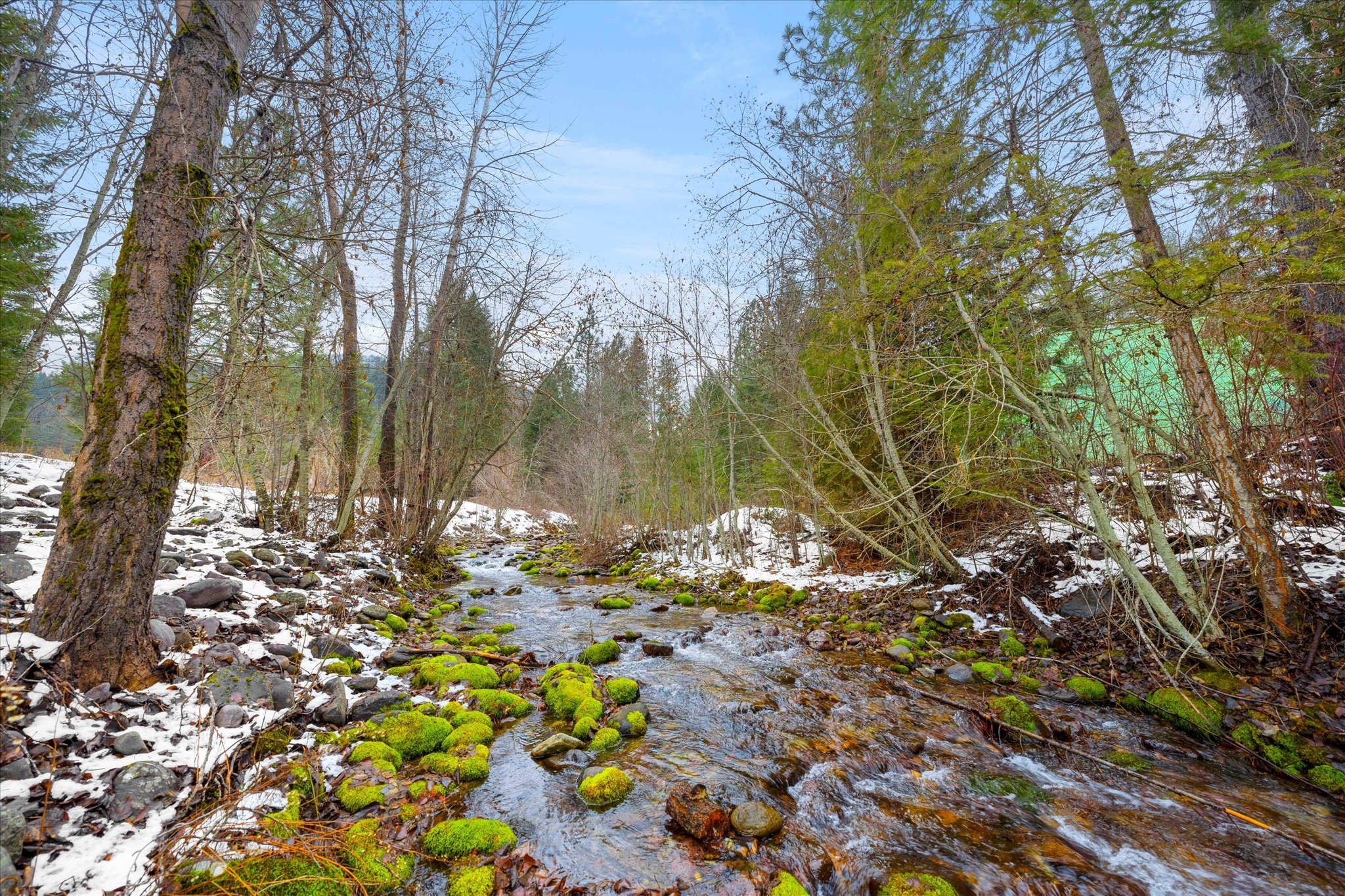 28132 Us Highway 2 Property Photo