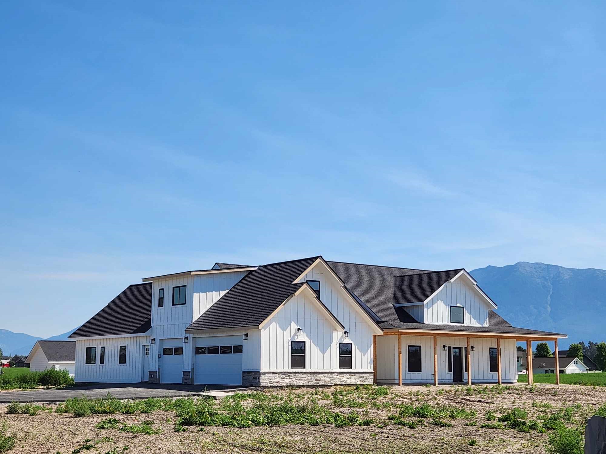 Holbrook Estates Real Estate Listings Main Image