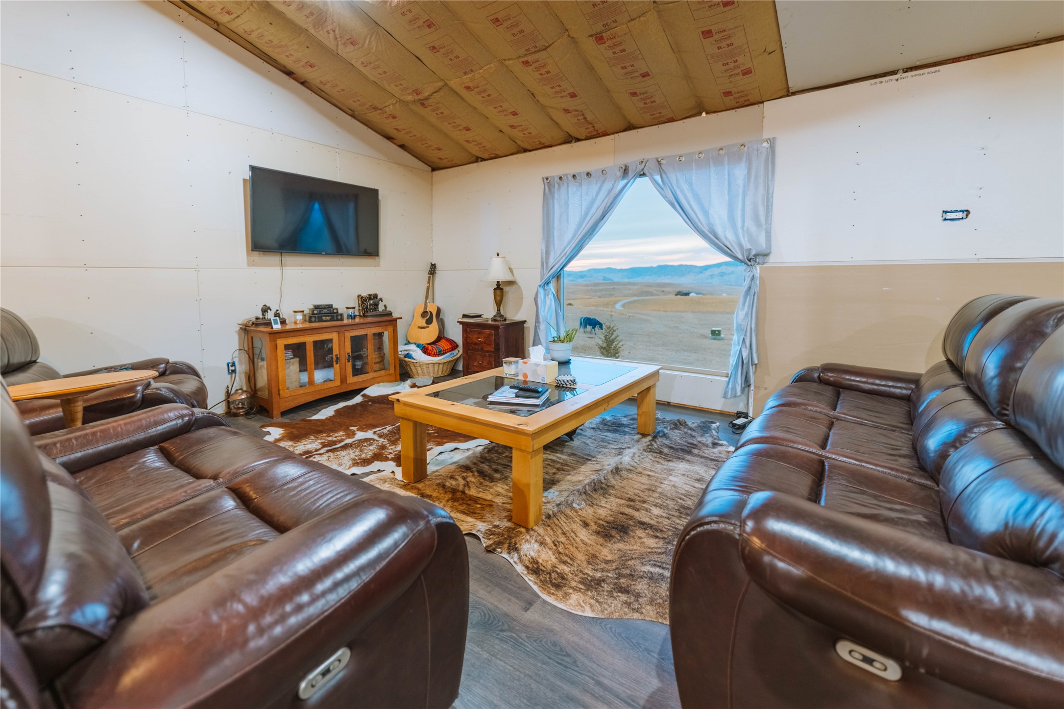 141 Fox Hill Drive Property Photo 18