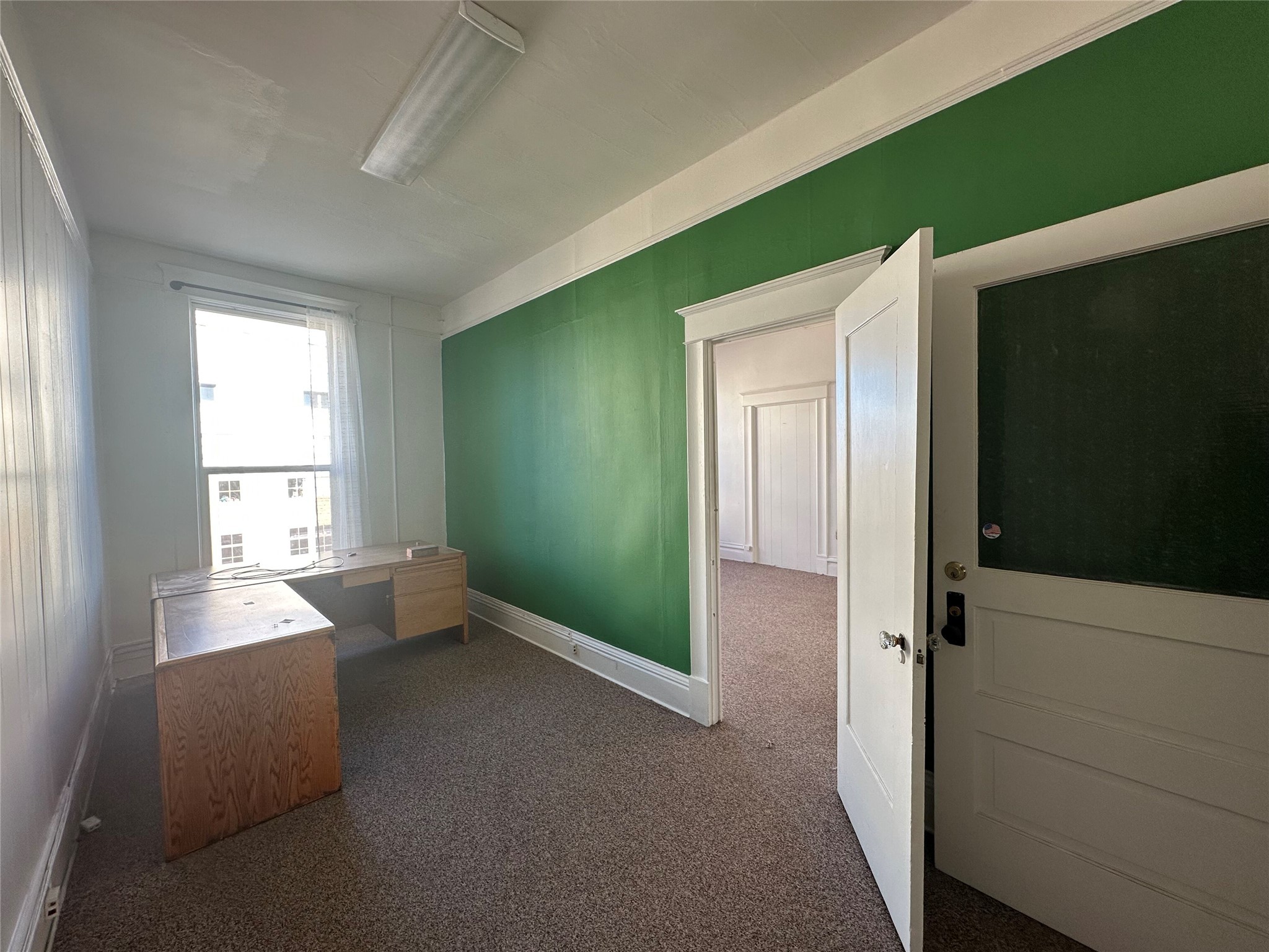 107 W Lawrence Street Various Property Photo 3