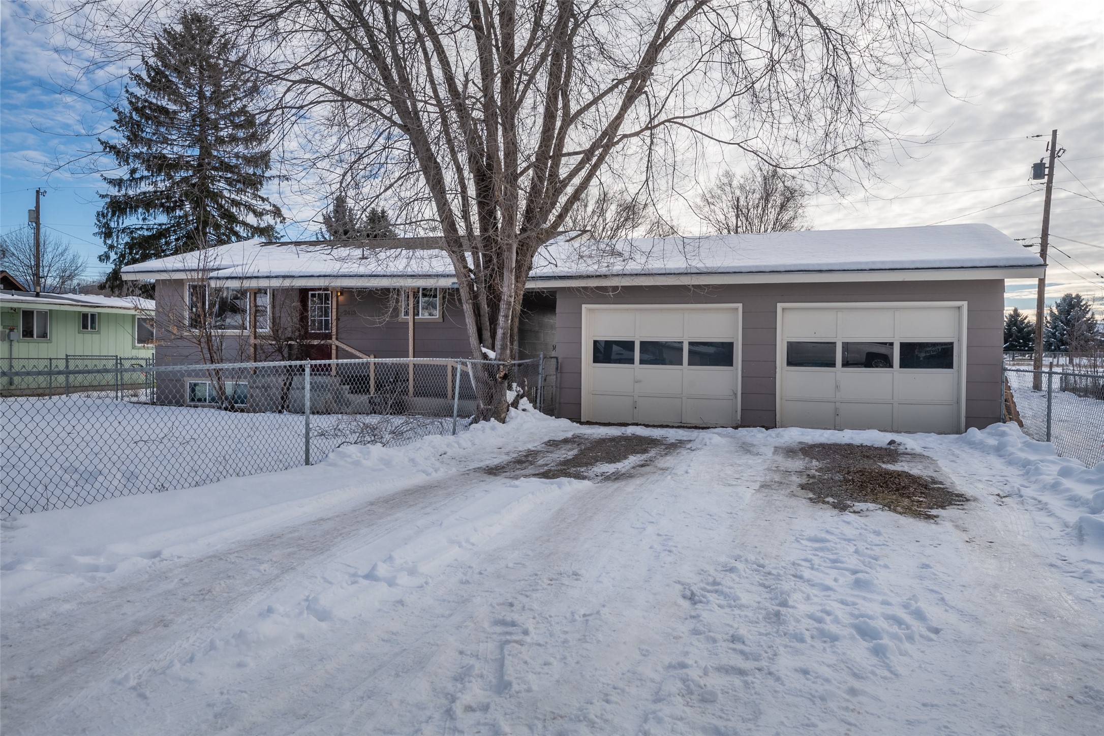 2413/2415 Wyoming Street Property Photo 2