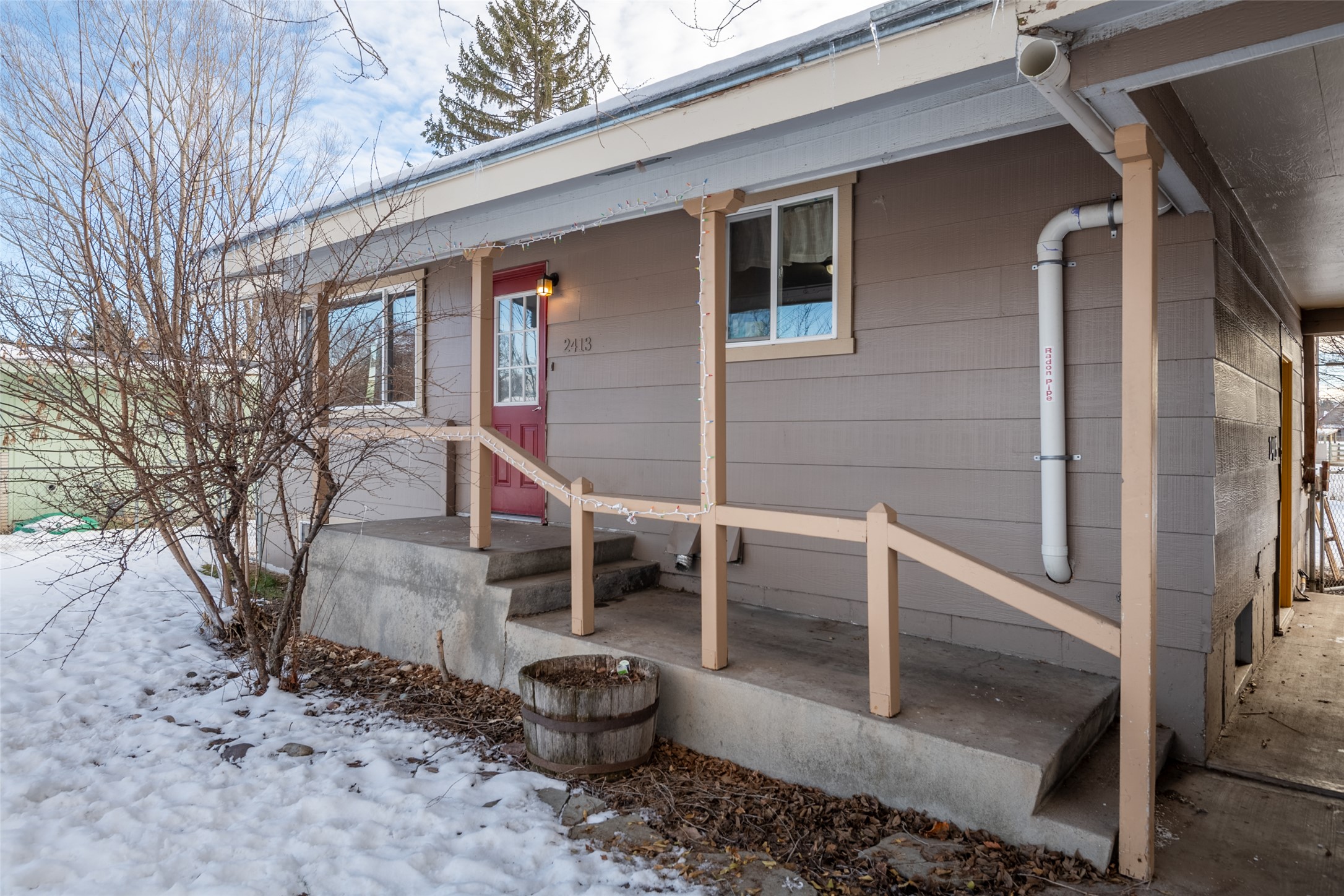 2413/2415 Wyoming Street Property Photo 6