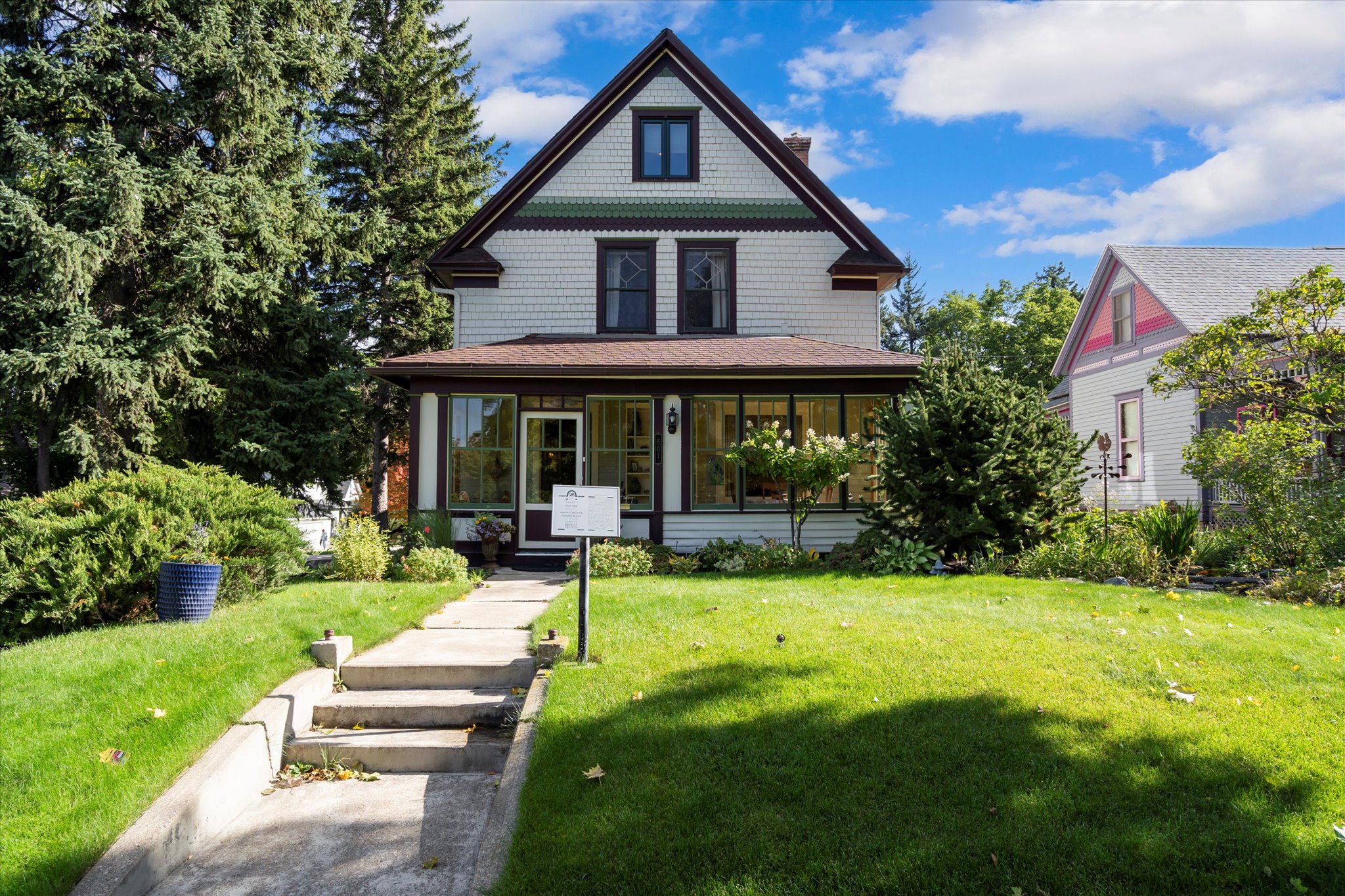 501 4th Avenue E Property Photo 1