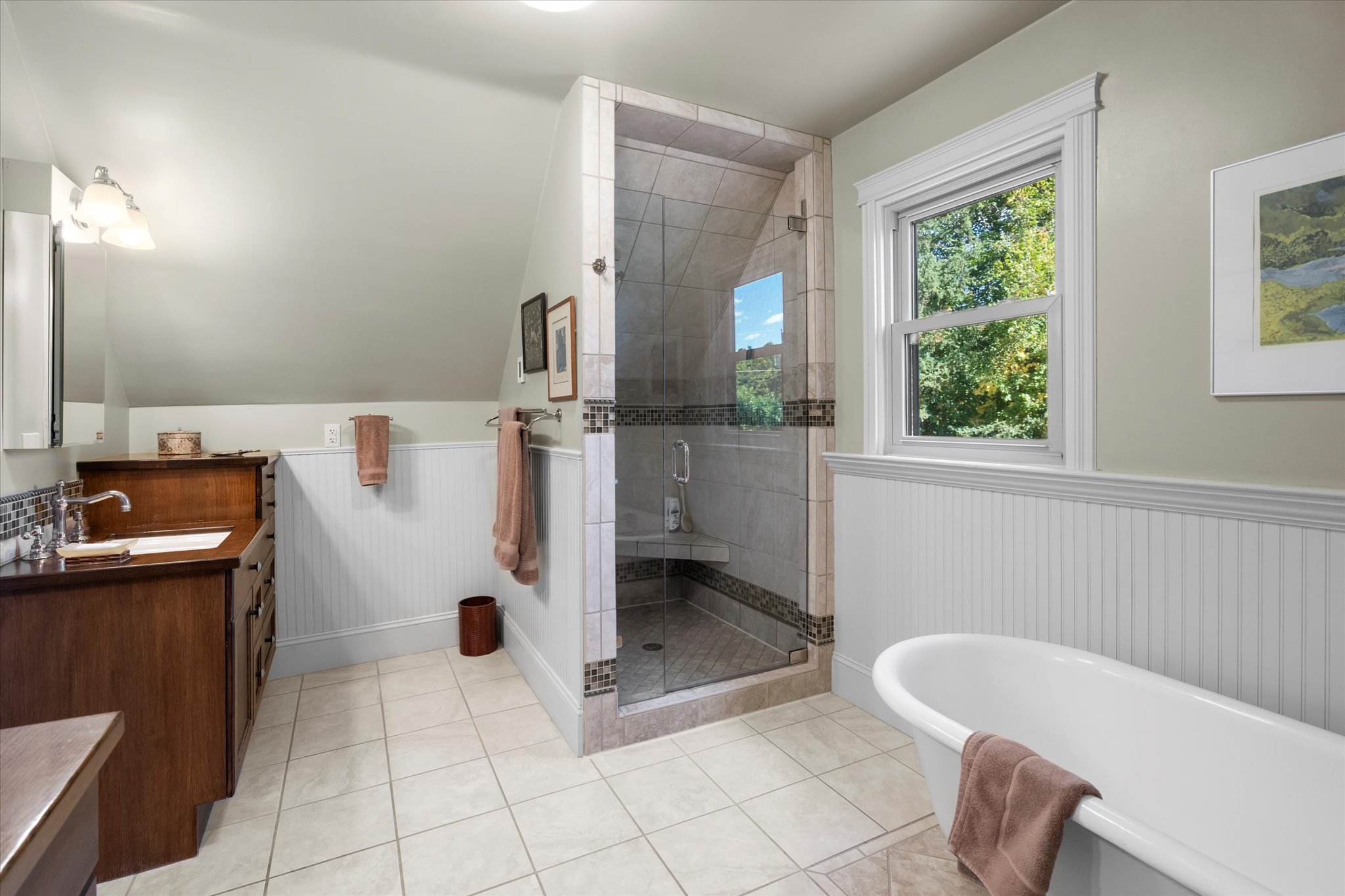 501 4th Avenue E Property Photo 27