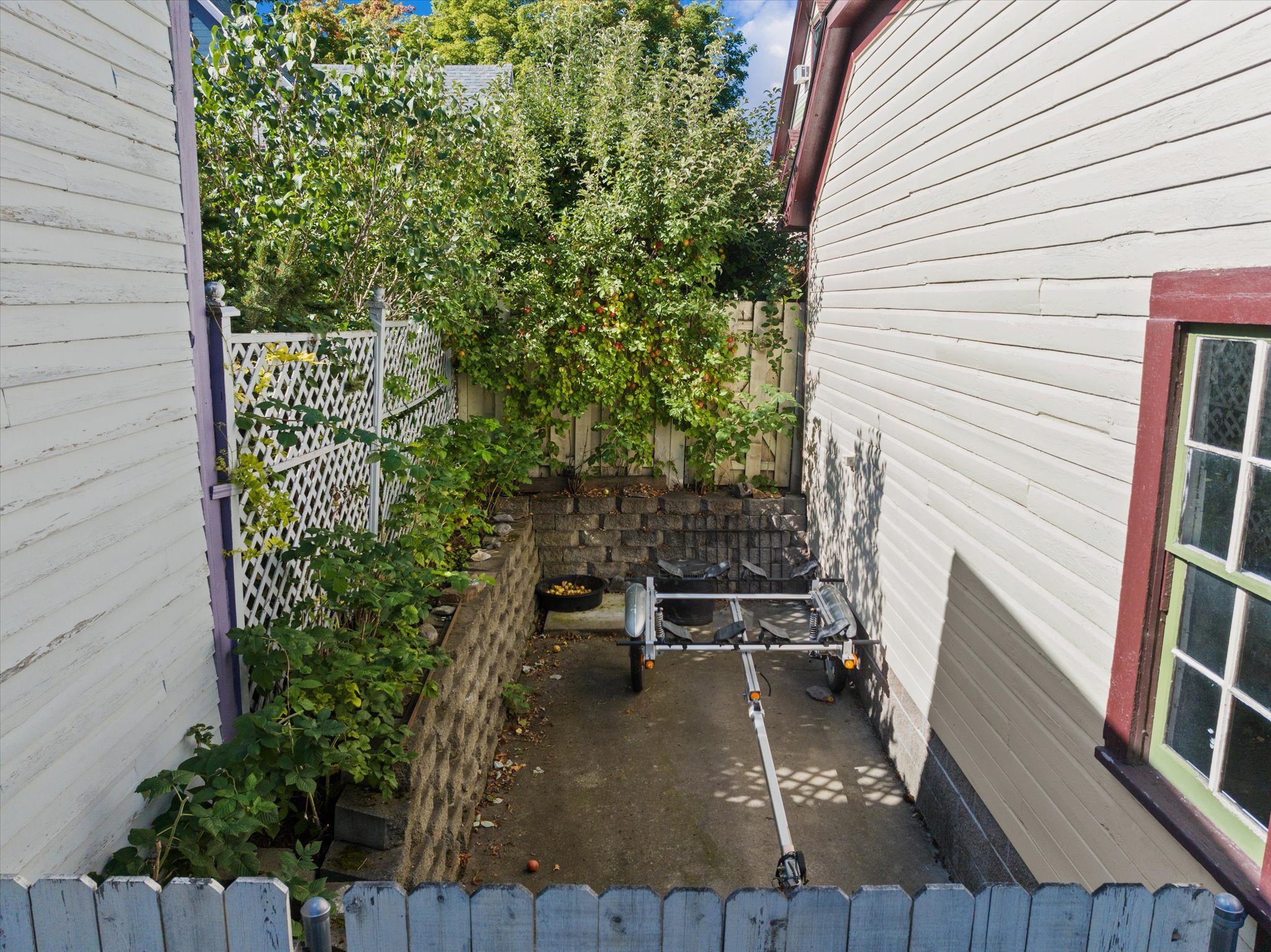 501 4th Avenue E Property Photo 42