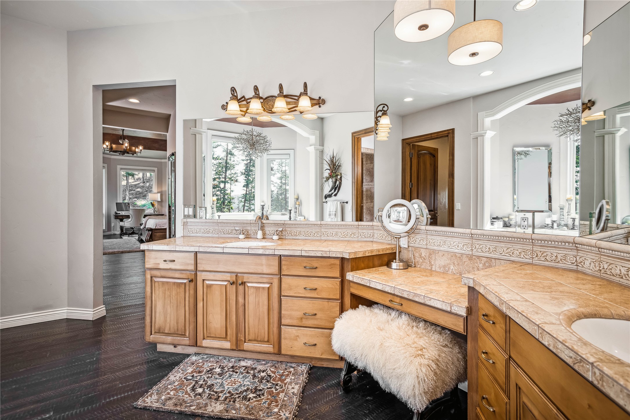 100 Sunrise Court Property Photo 18