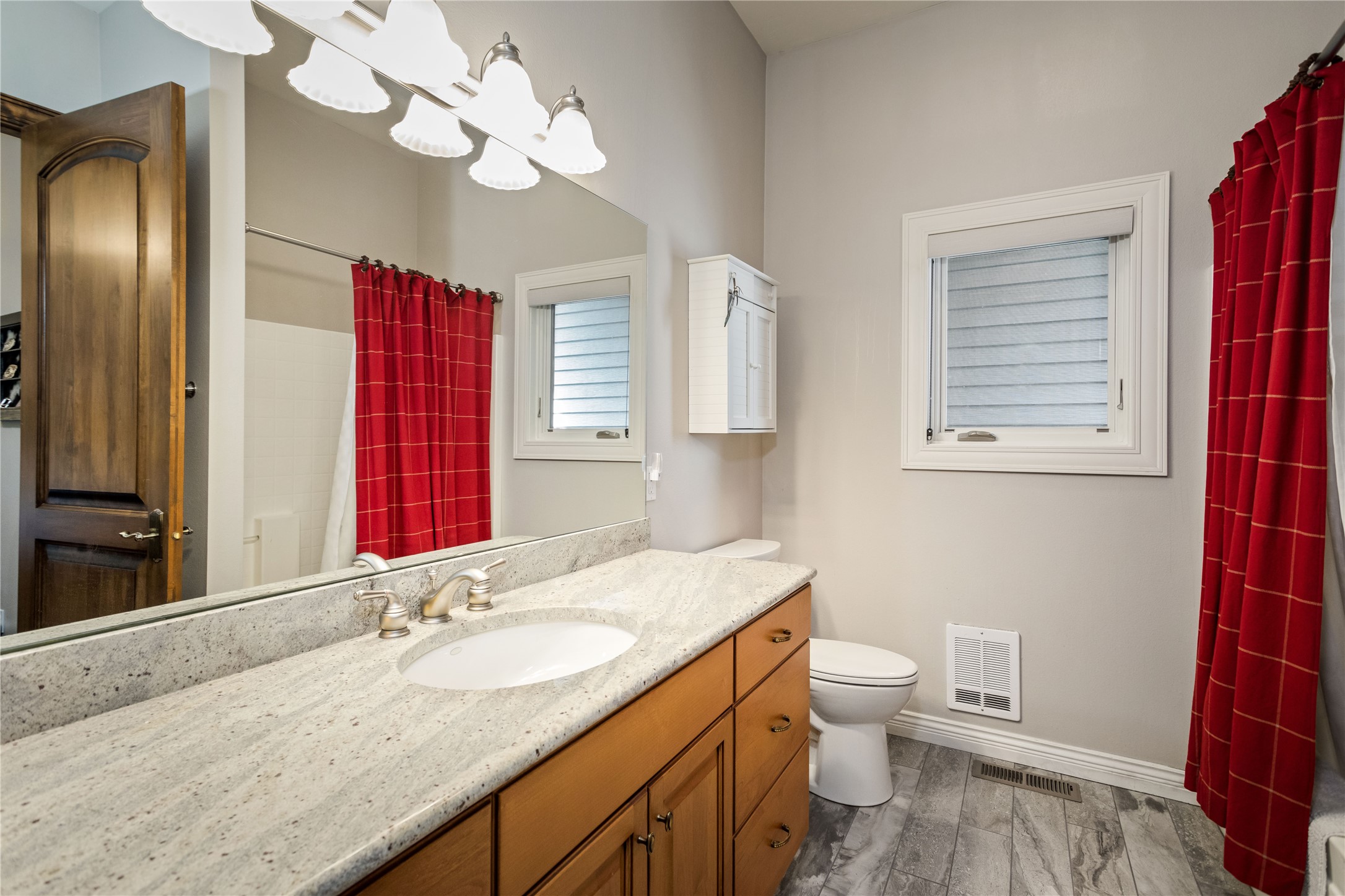 100 Sunrise Court Property Photo 30
