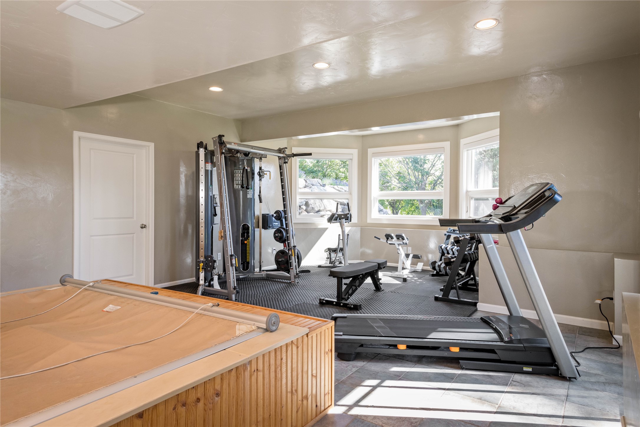 100 Sunrise Court Property Photo 32