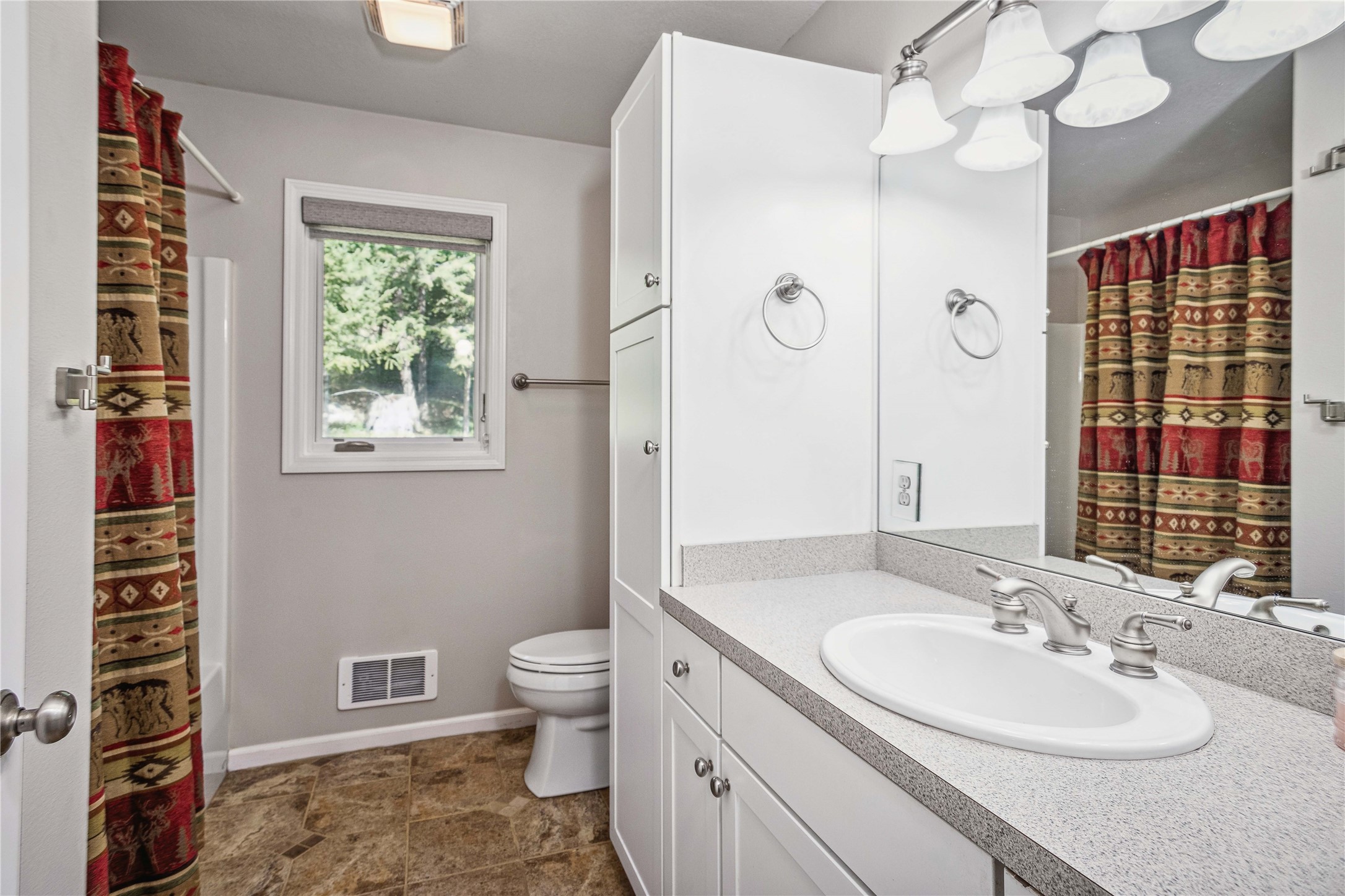 100 Sunrise Court Property Photo 44