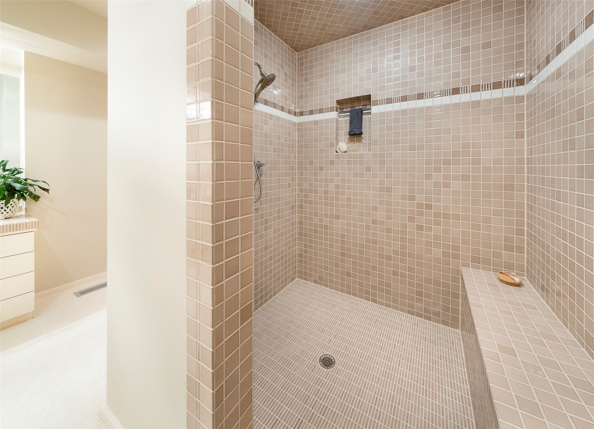 137 & 133 Eagle Bend Drive Property Photo 16