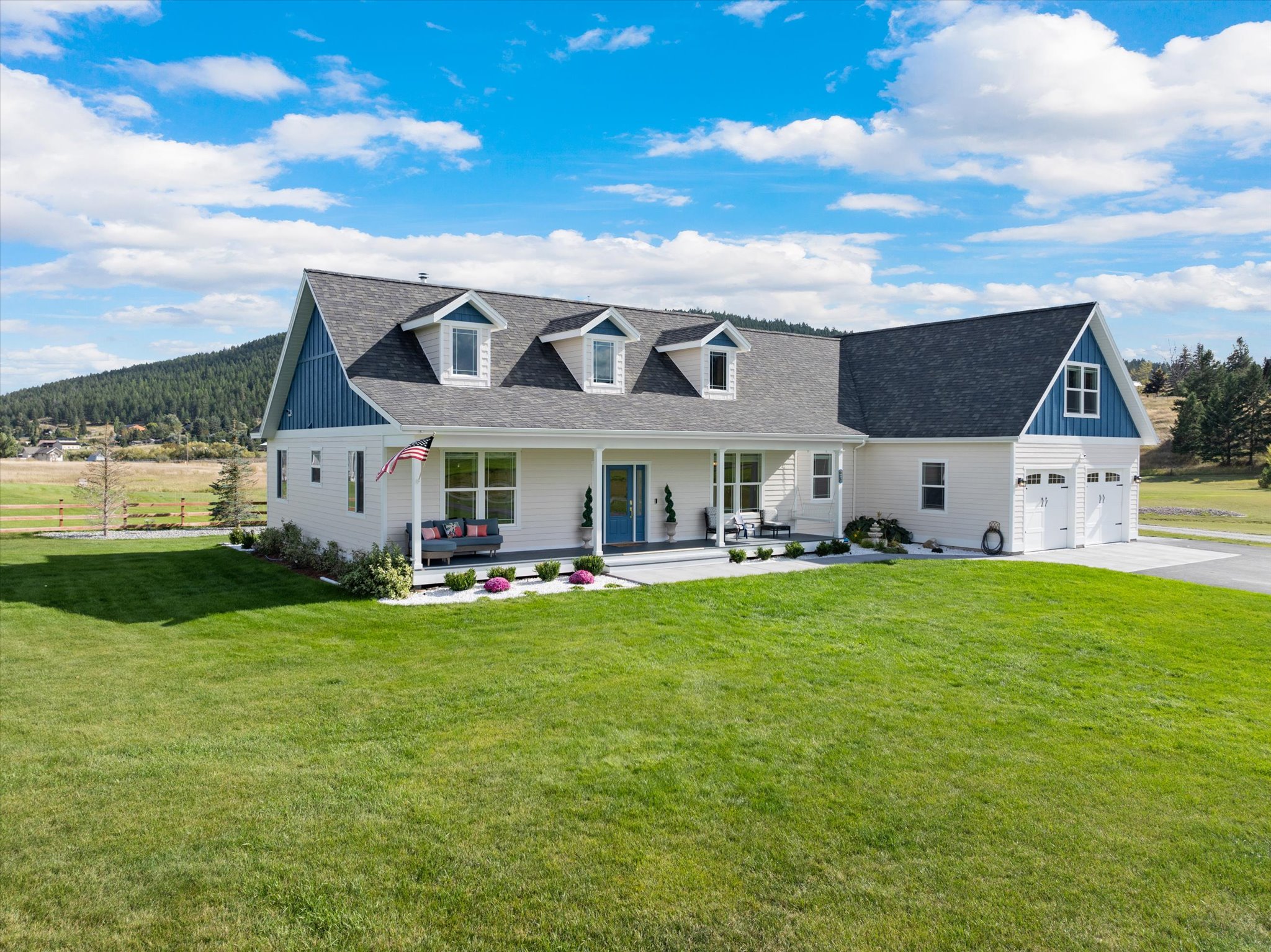 25 Whalebone Court Property Photo