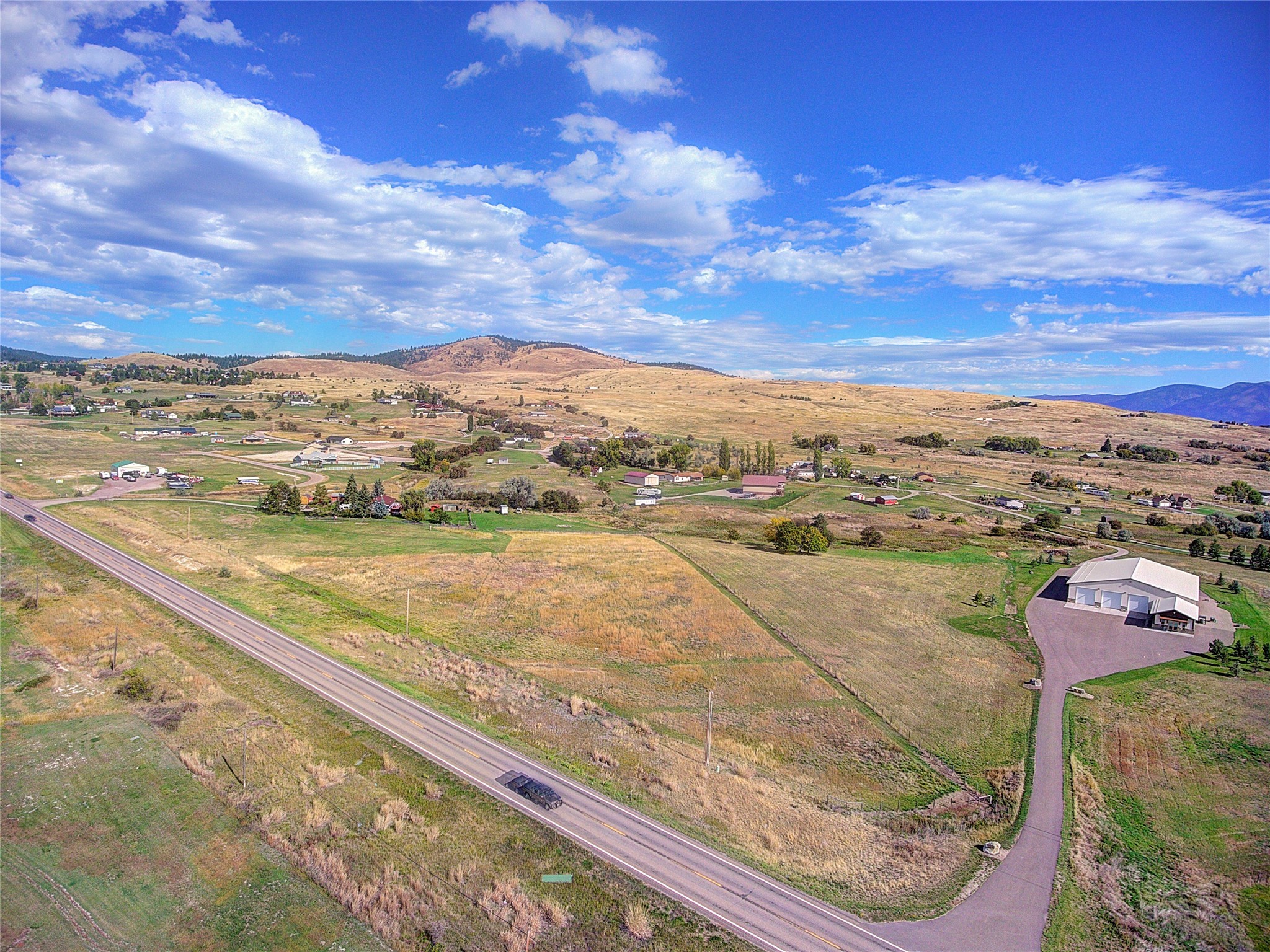 46041 Us Highway 93 Property Photo 8