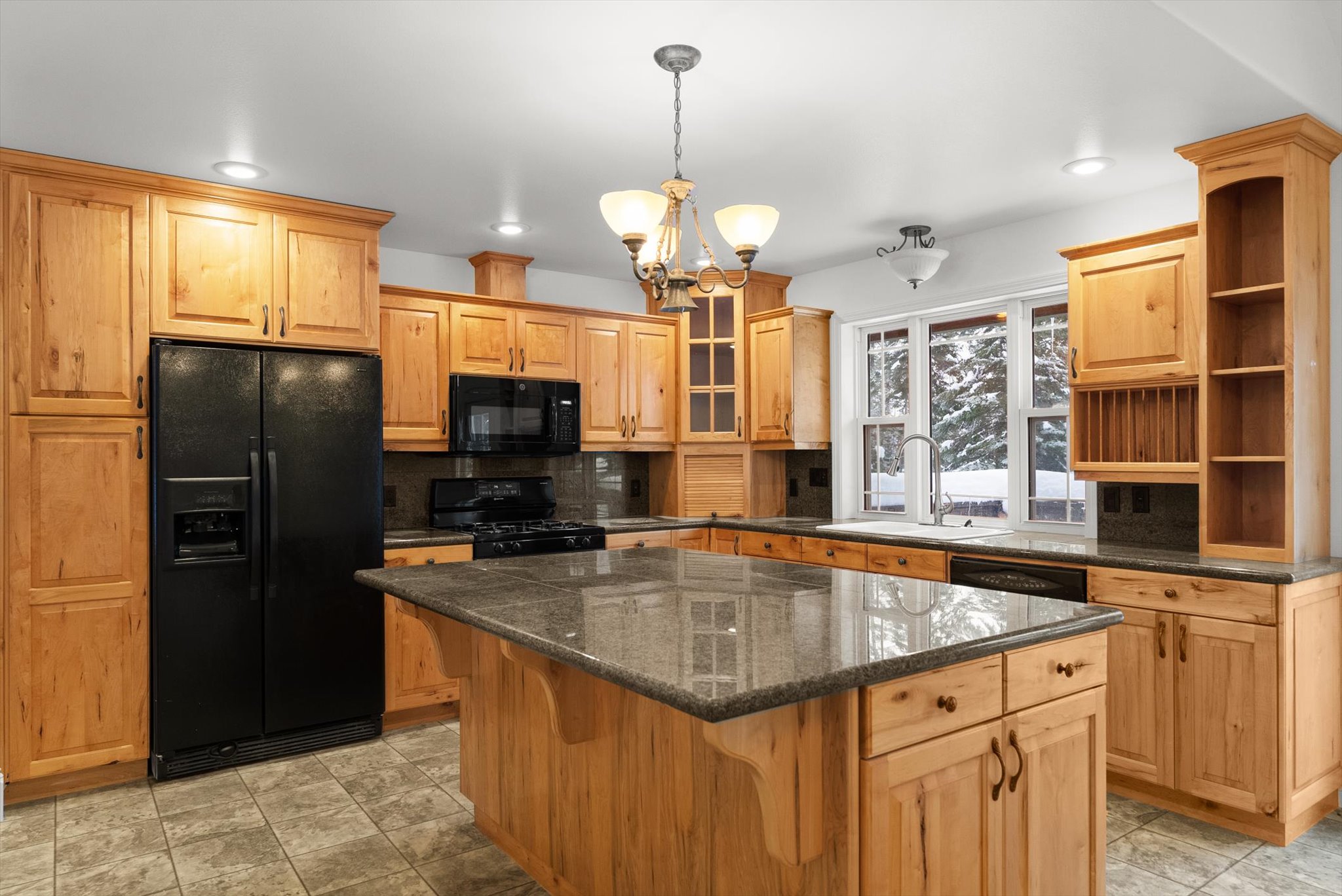 129 Foothill Trail Property Photo 8