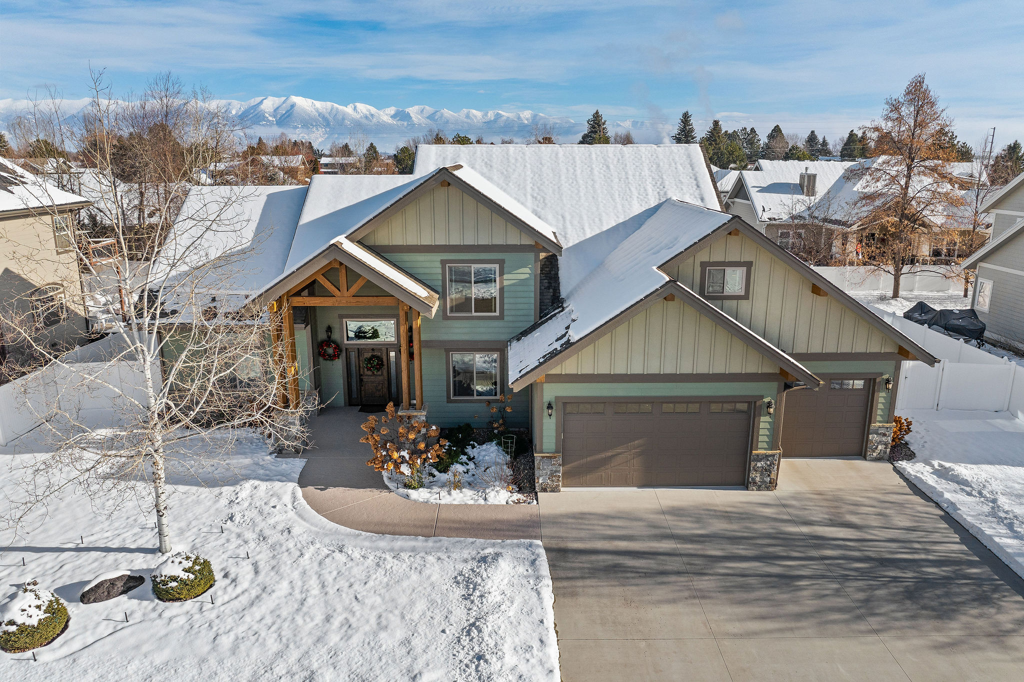 Glacier Commons Real Estate Listings Main Image