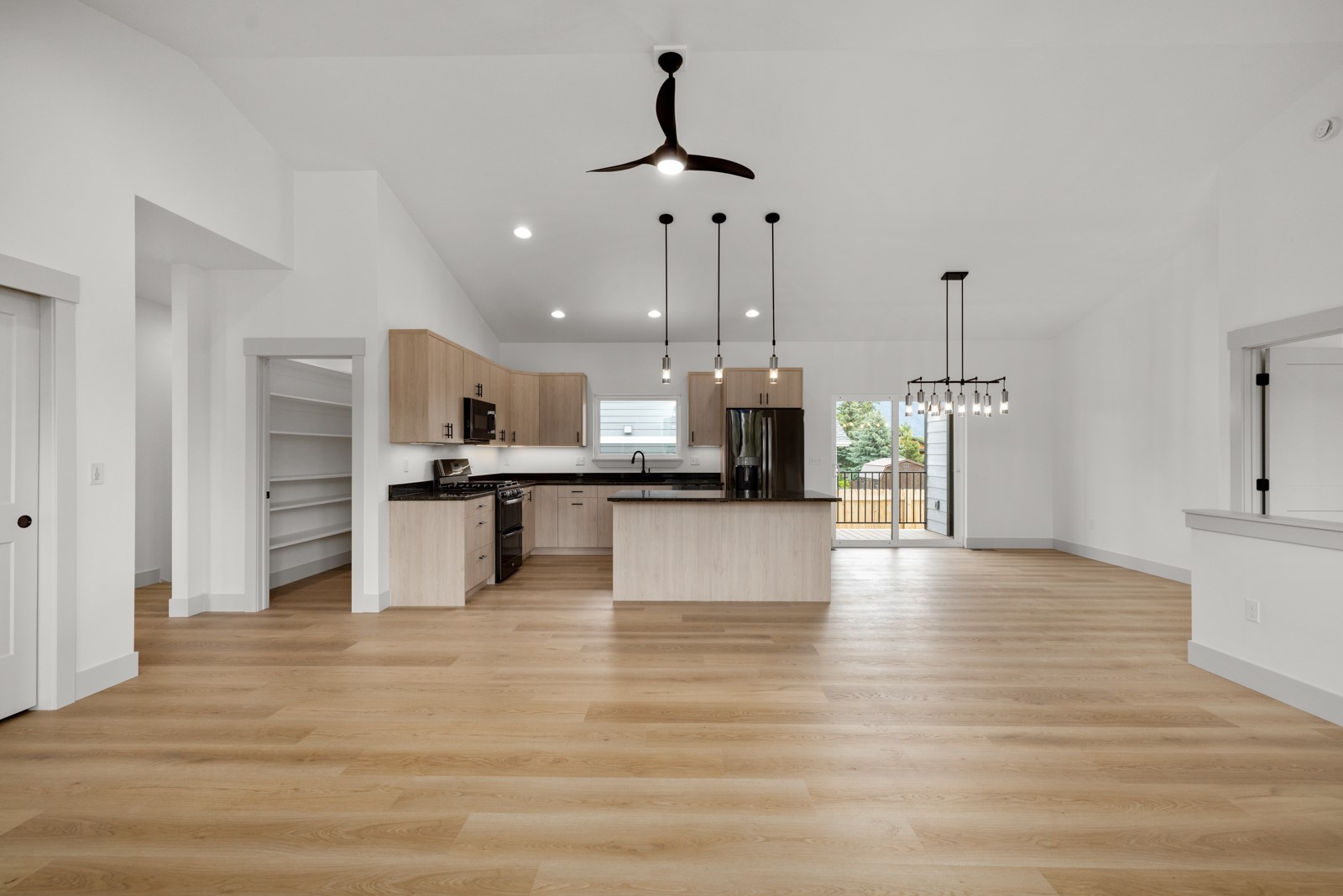 57 Hidden Cedar Loop Property Photo 8