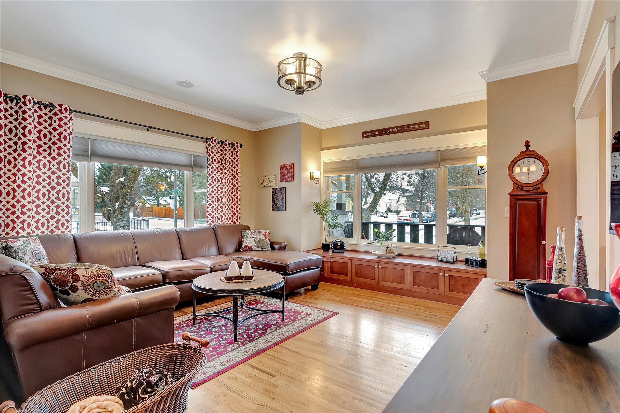 727 Jackson Street Property Photo 16