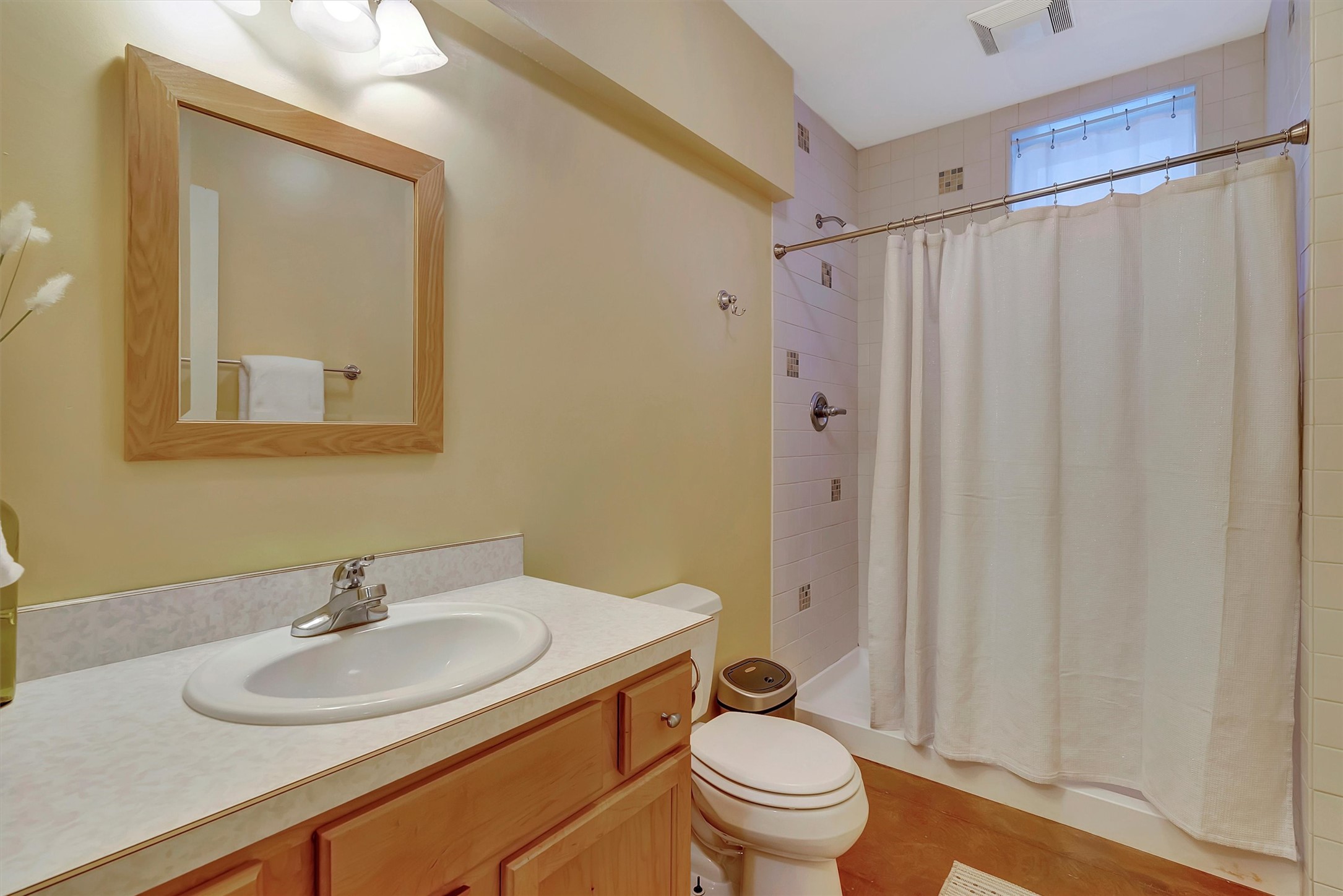 727 Jackson Street Property Photo 40