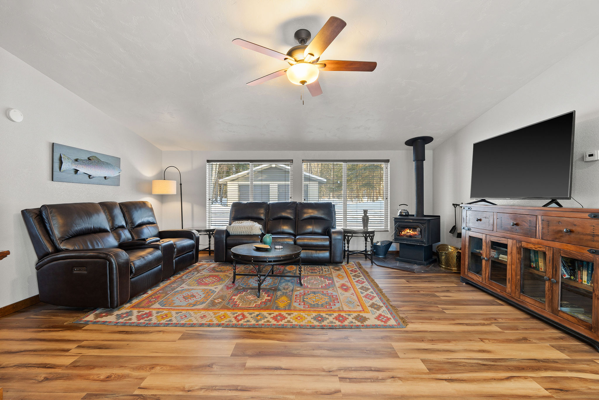 524 Eastman Drive Property Photo 6
