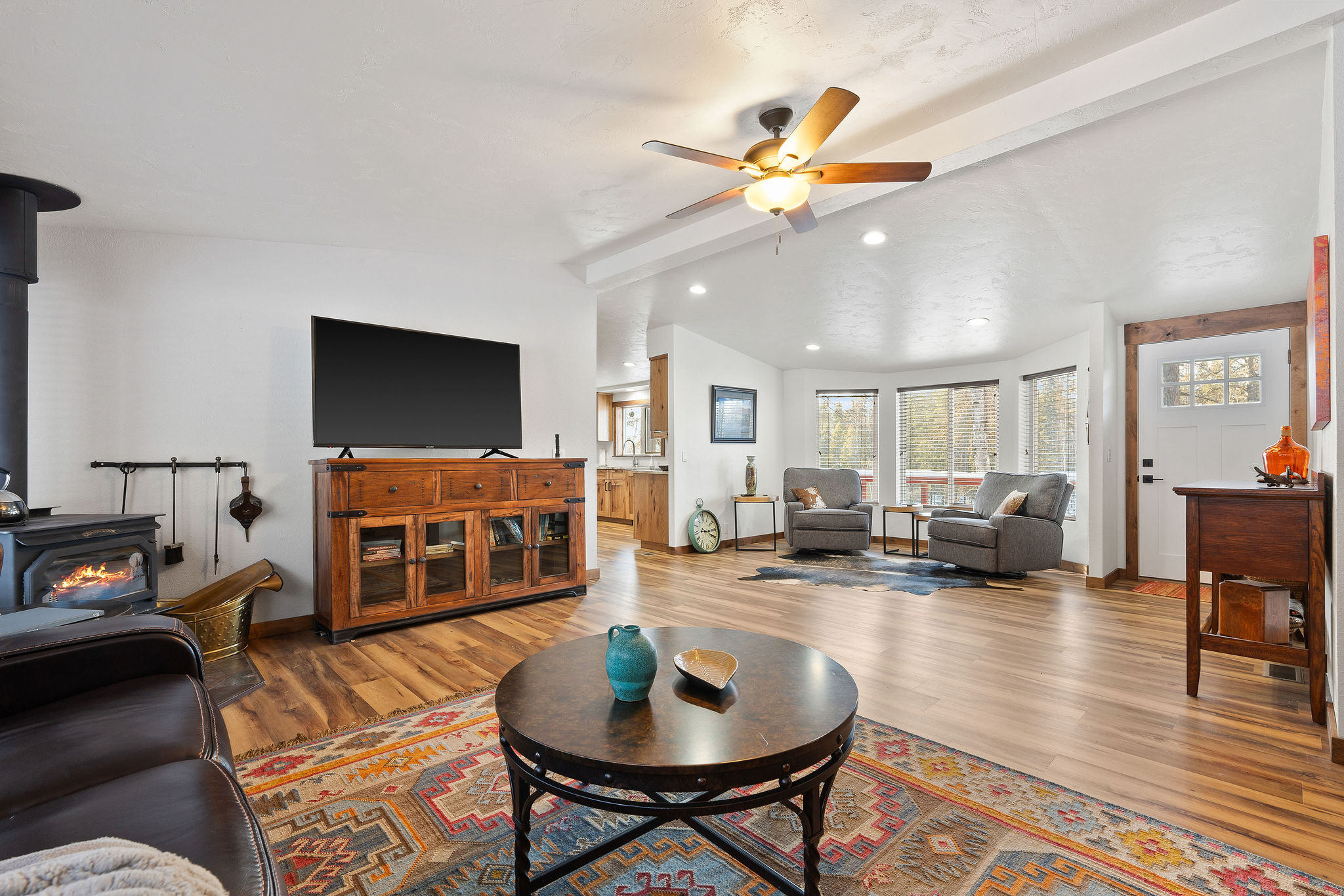 524 Eastman Drive Property Photo 8